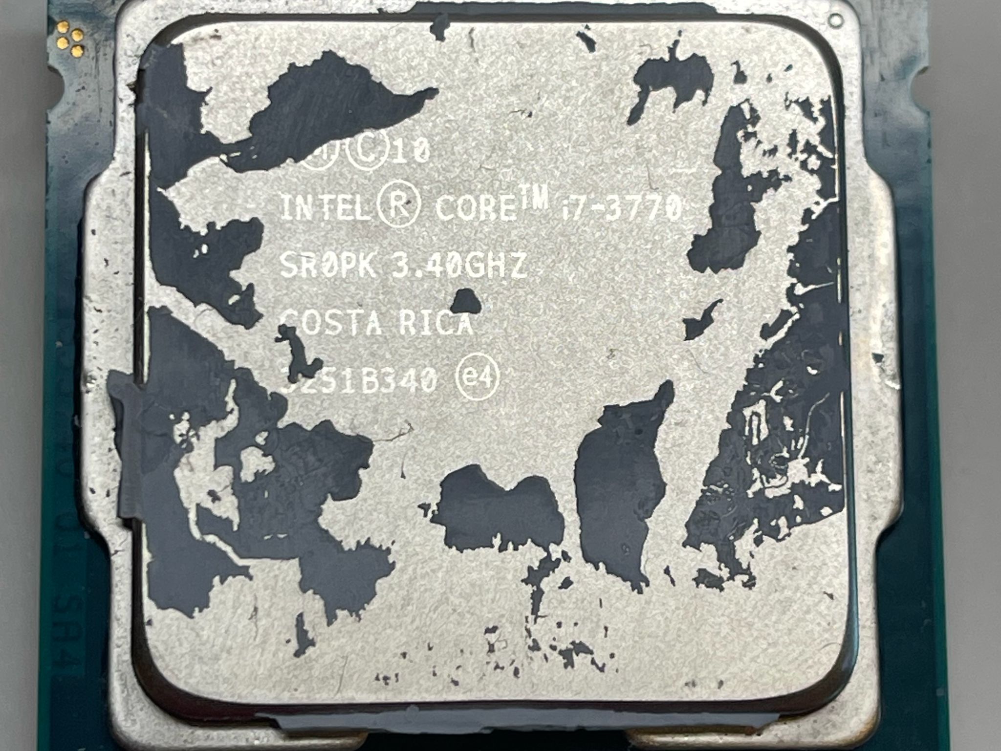 Bundle of 5 Intel CPUs