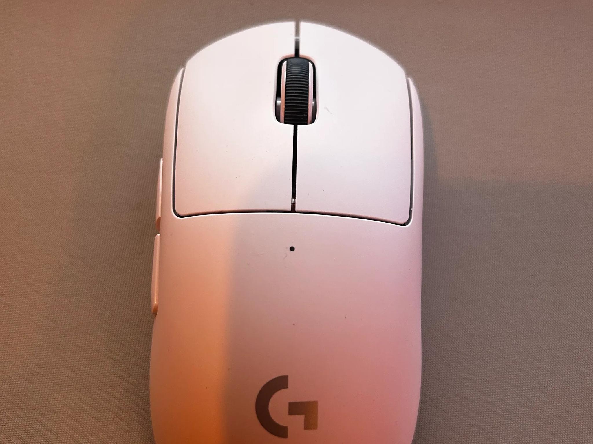 Logitech G PRO X Superlight Wireless Gaming Mouse, Ultra-Lightweight, Less than 1 hour of use