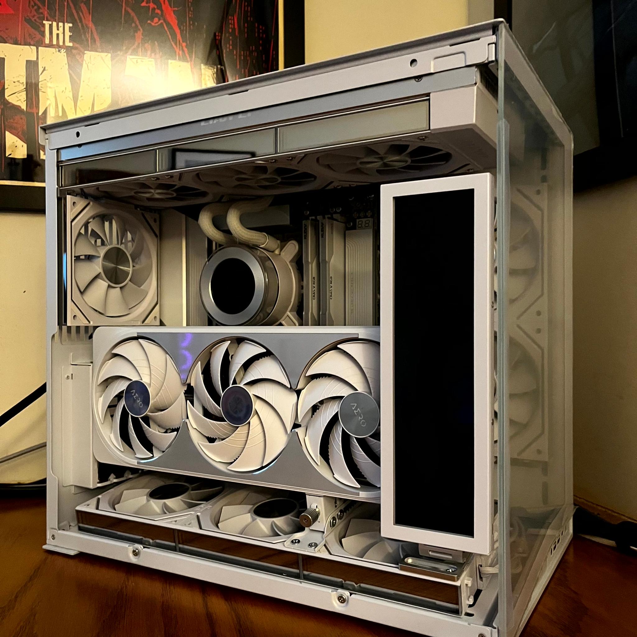 Isbjørn - RTX 5070 Ti OC | Ryzen 7 9800x3d | 2TB NVME | 32GB @6400 MT/sec | 1000W Gold PSU