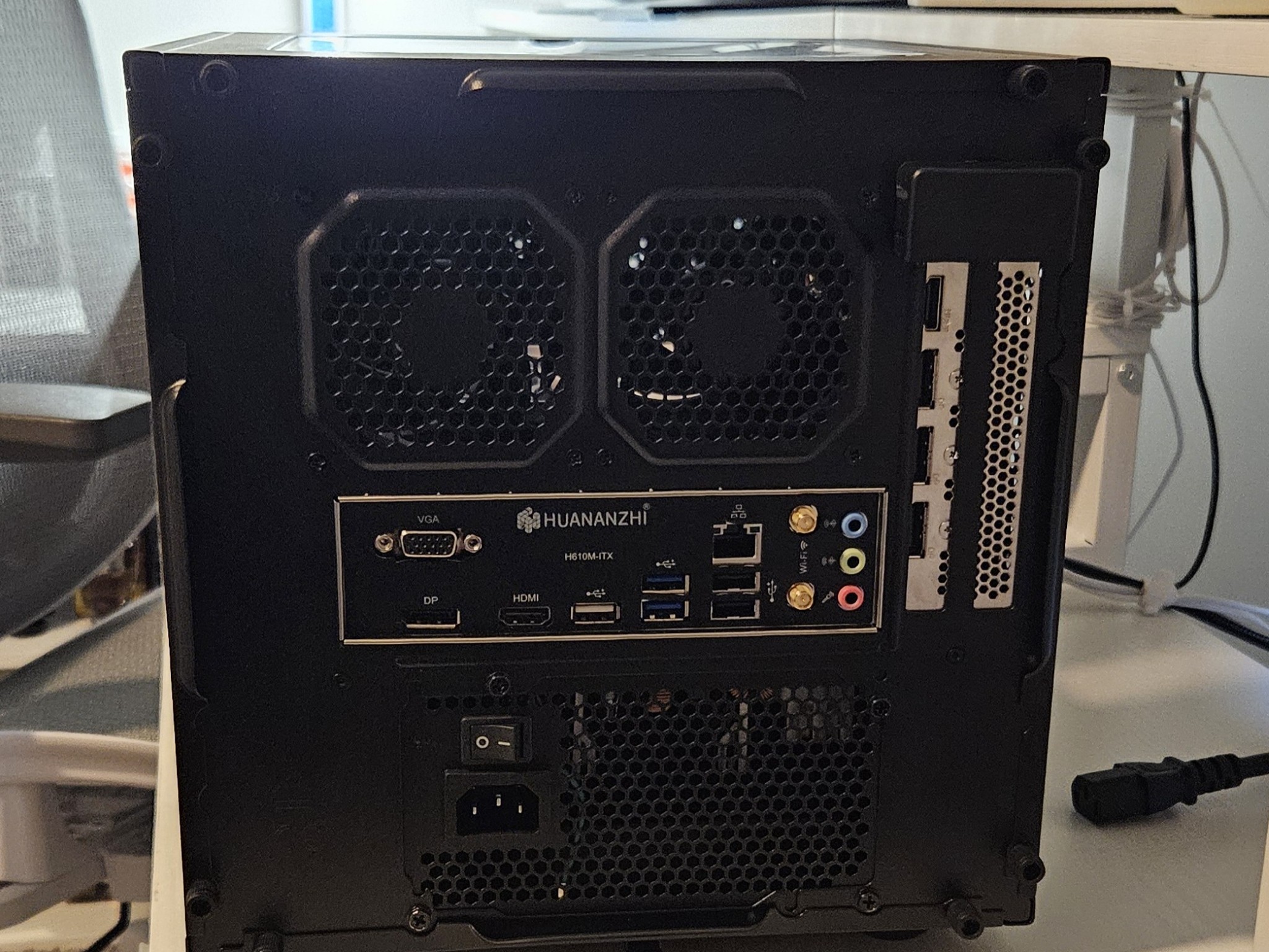 Beginner's Budget Intel 1080p Gaming PC ALL NEW BUILD ITX Form Factor