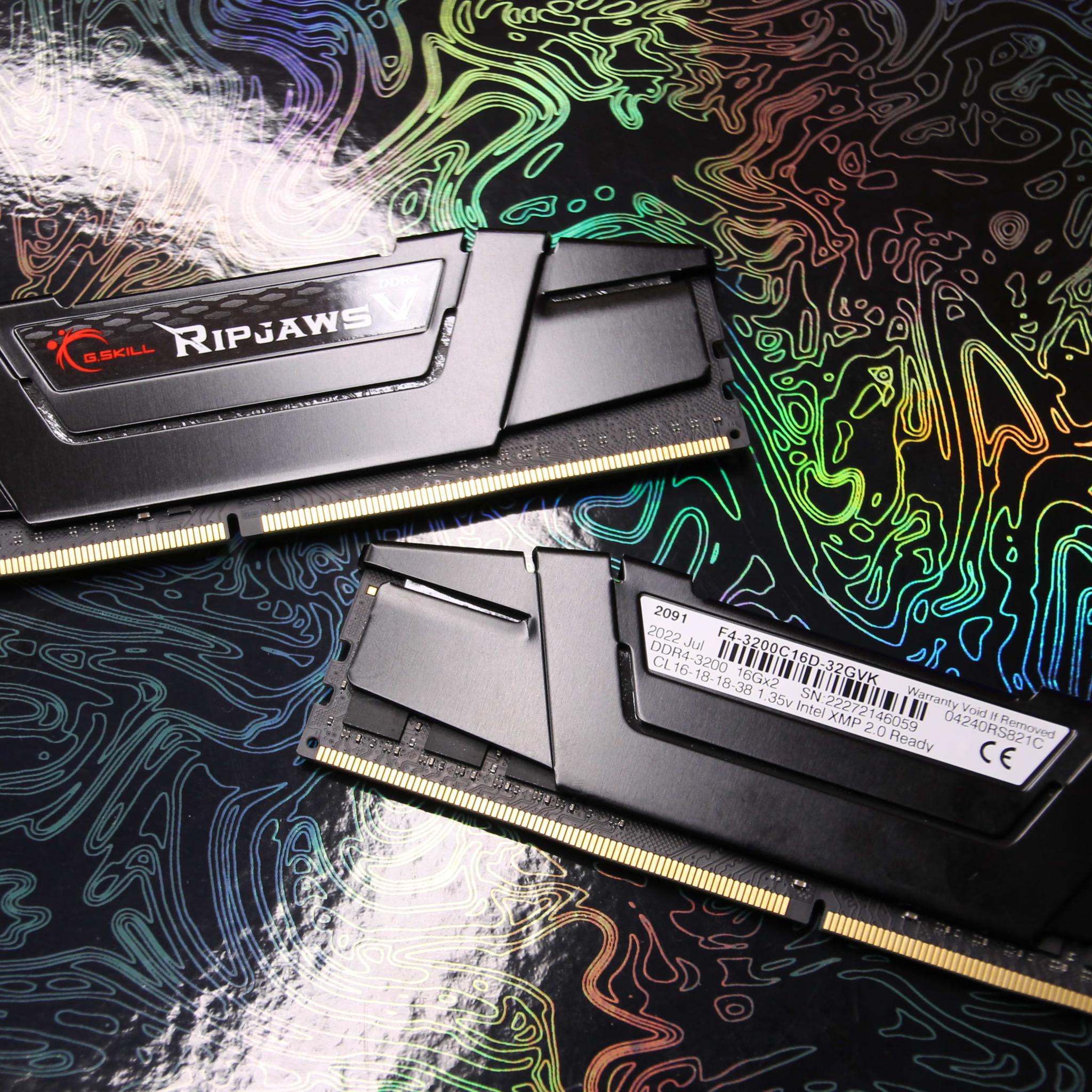 G.Skill Ripjaws V 32GB (2x16GB) DDR4-3200 CL16 Memory