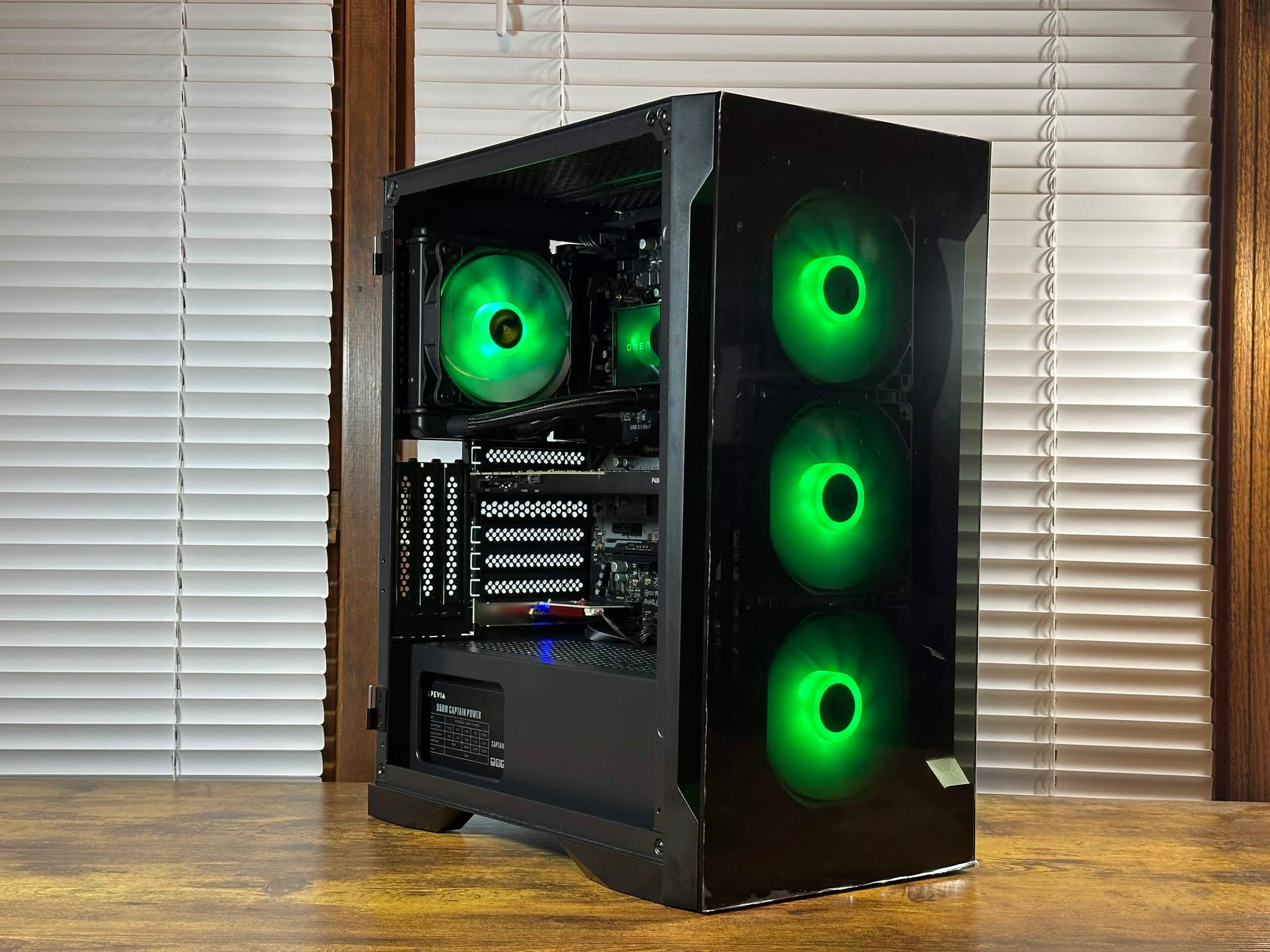 Nvidia P4000 8GB | Intel i5 8500 | 16GB DDR4 | 500GB SSD | Win11