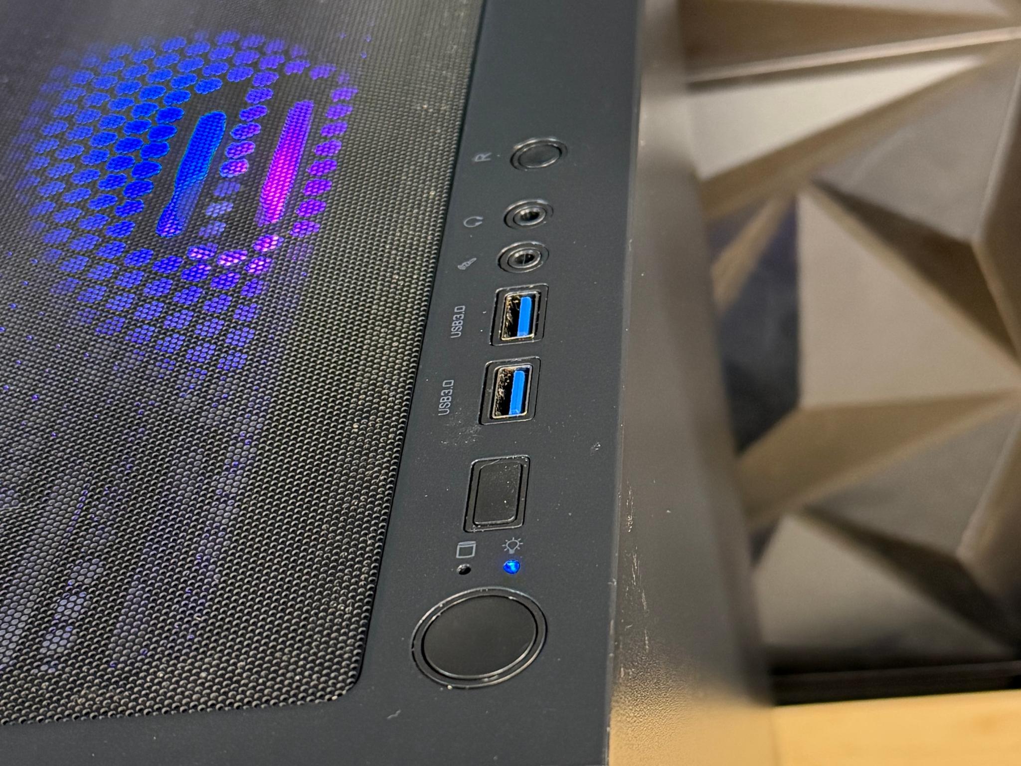 Ryzen 5 3600 | Nvidia GTX 1660 Super 6GB | 16GB RAM | SSD | Wi-Fi/BT | Custom ARGB Gaming PC