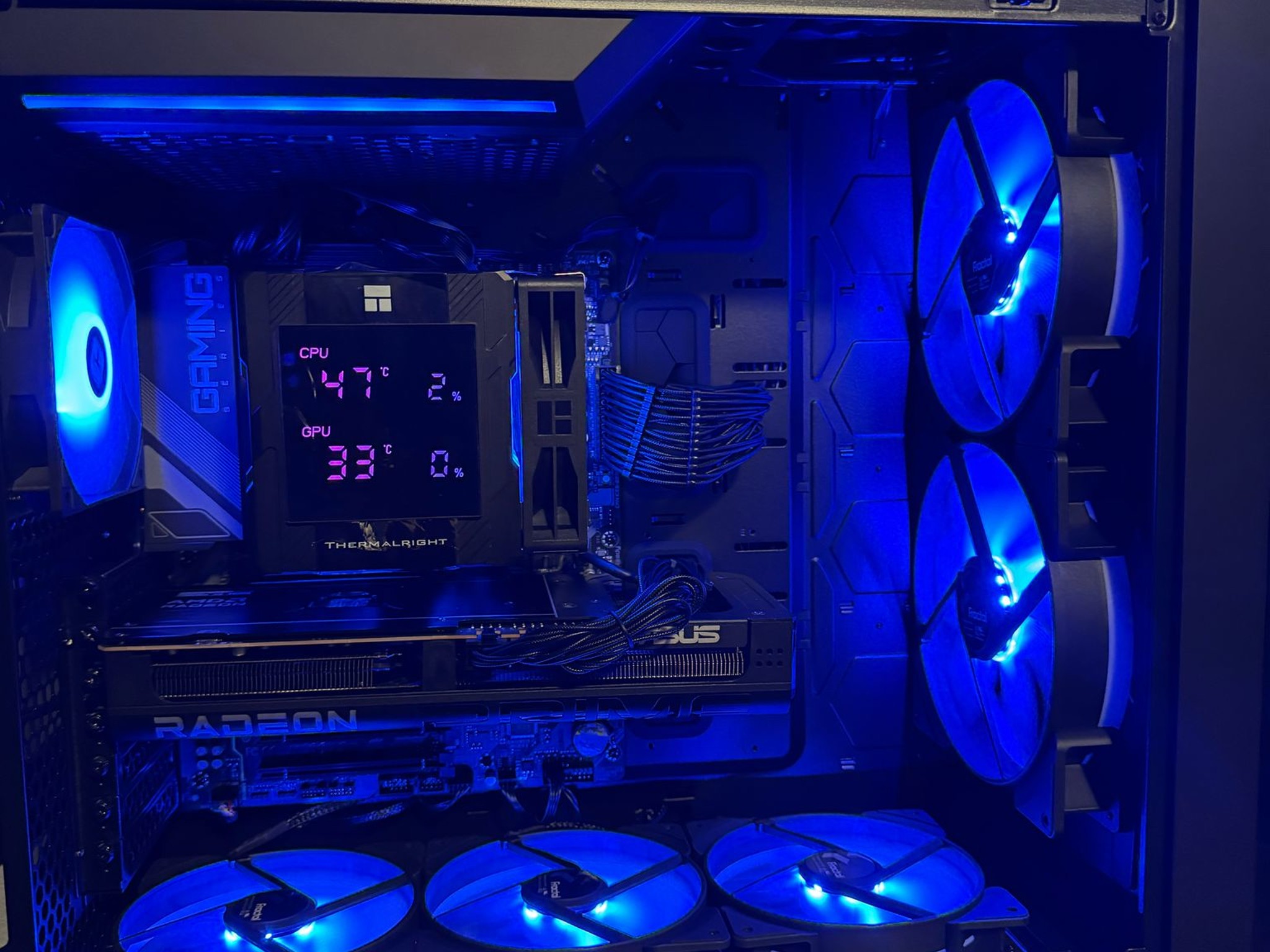 ⚡Power 9797 ⚡ Ryzen 7 9700X | RX 9070XT| 32 GB DDR5|2.5 TB NVMe