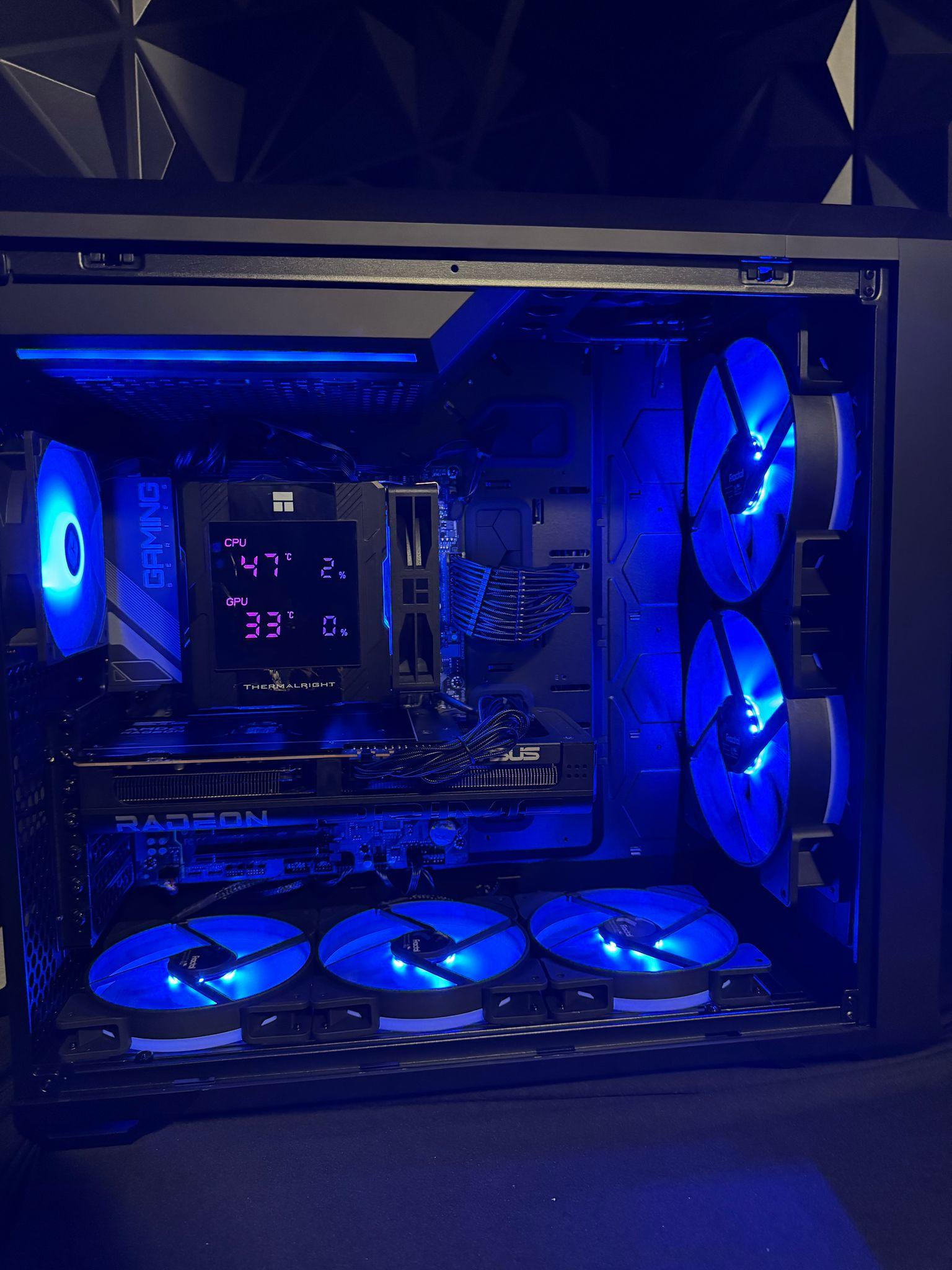 ⚡Power 9797 ⚡ Ryzen 7 9700X | RX 9070XT| 32 GB DDR5|2.5 TB NVMe