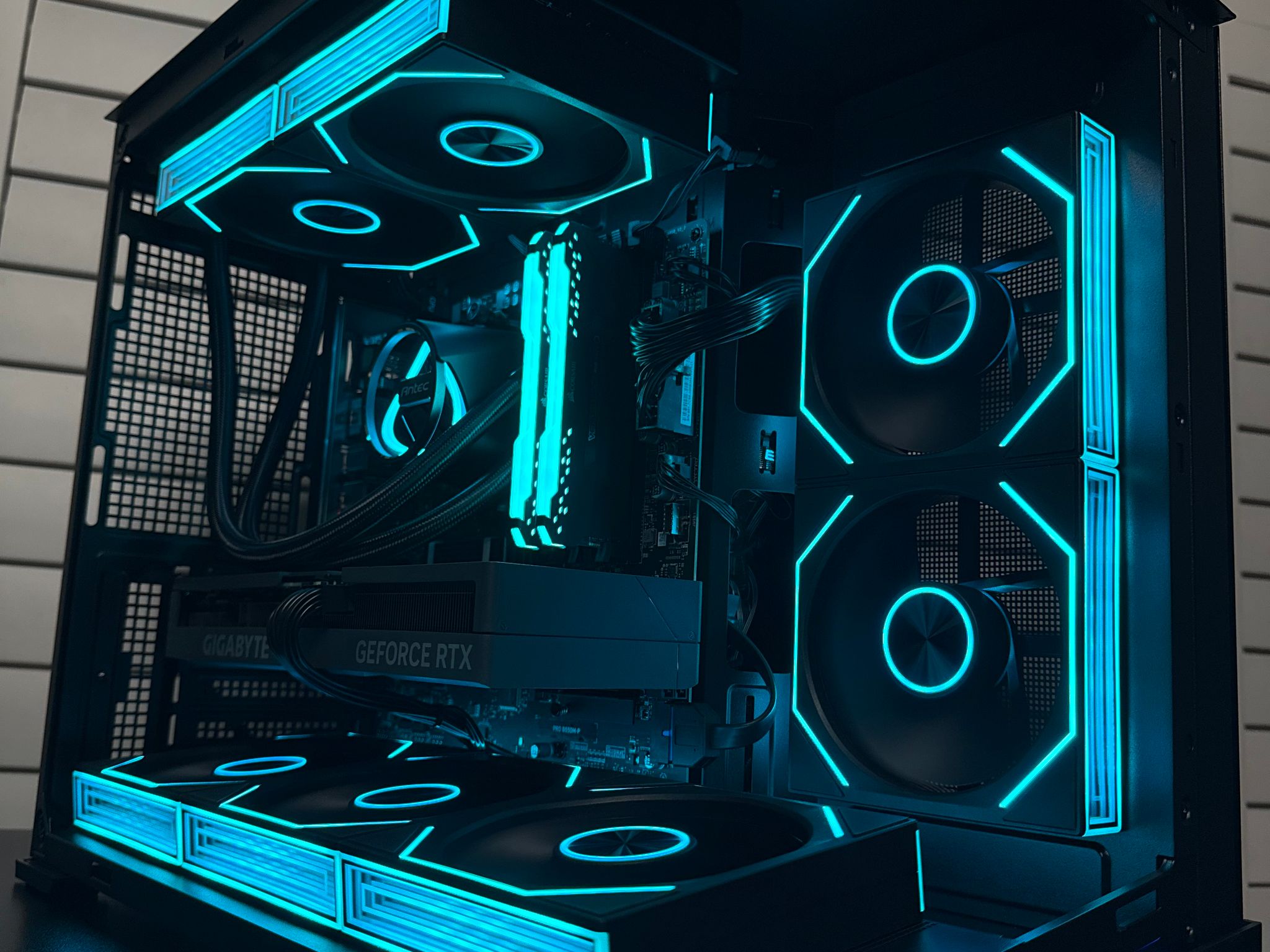 E-Sports Ready Gaming PC | RTX 4060 Ti + Ryzen 5 5600X | 1TB M.2 NVMe