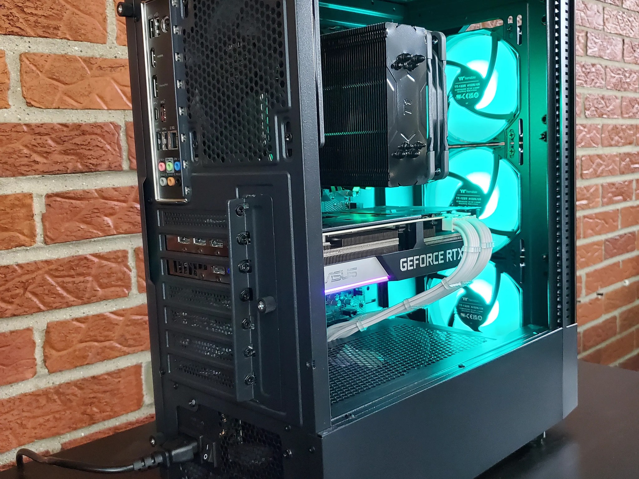 GAMING PC - RTX 3070 - 10600K - 1TB SSD