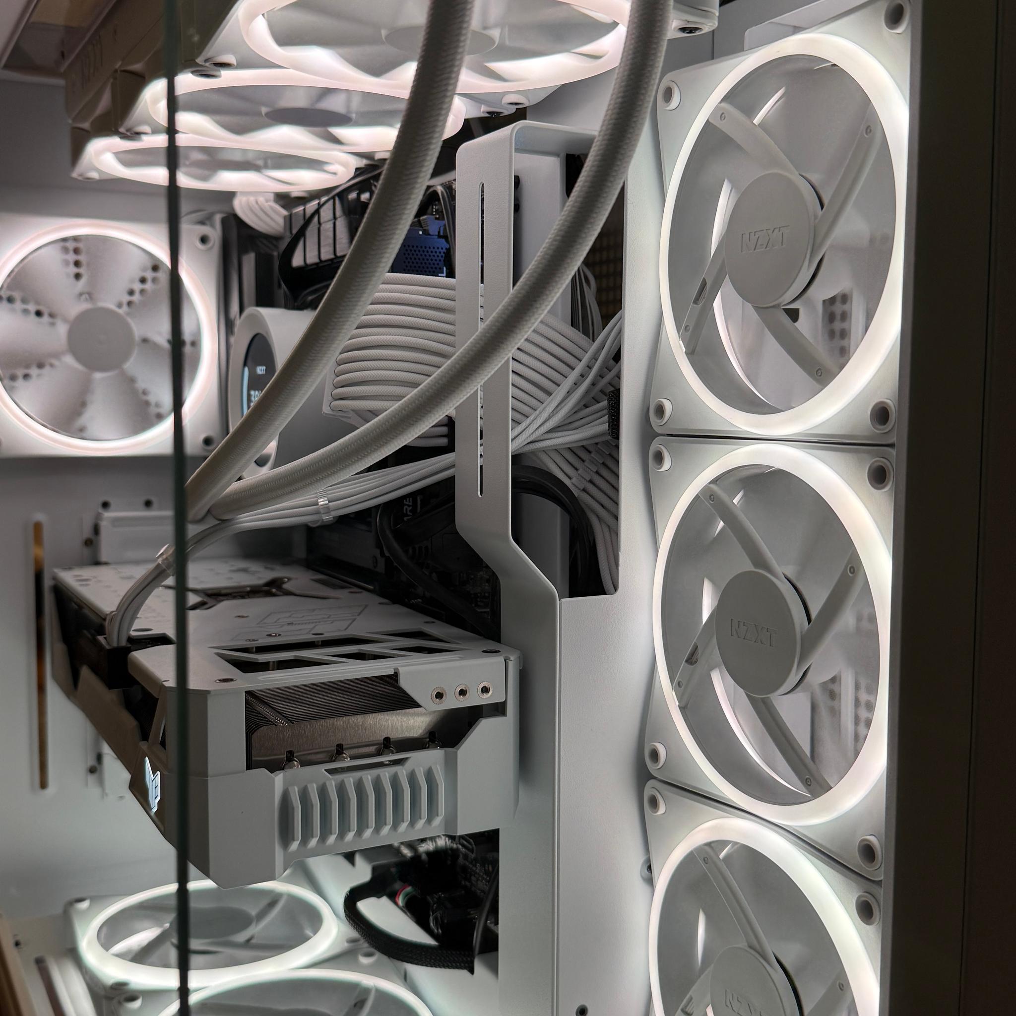 Like-New Ryzen 7 7800X3D + RTX 4070Ti Super Gaming PC