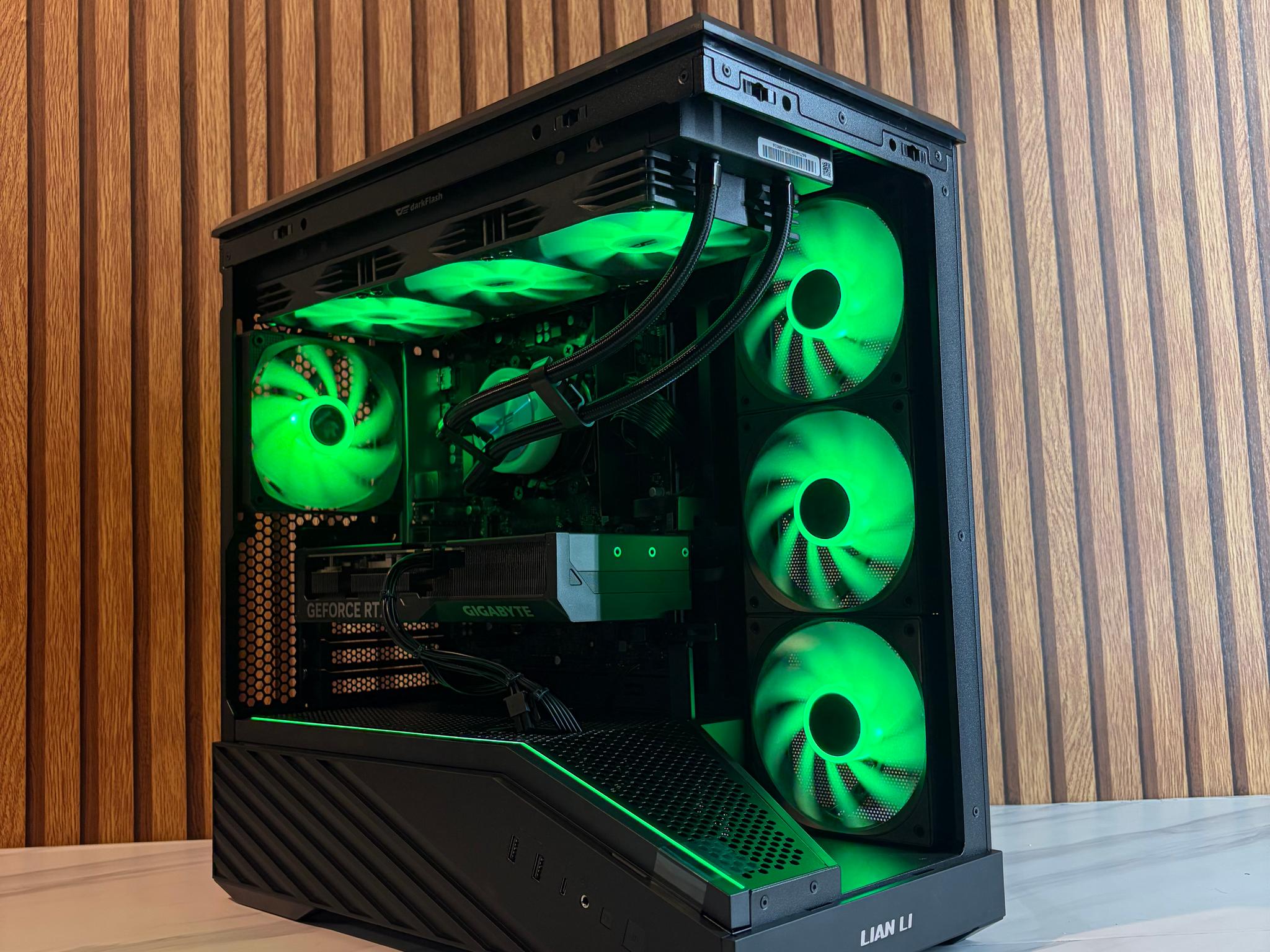 RTX 4070 | RYZEN 5 7600 | 16GB DDR5 | 1TB SSD | 360MM AIO