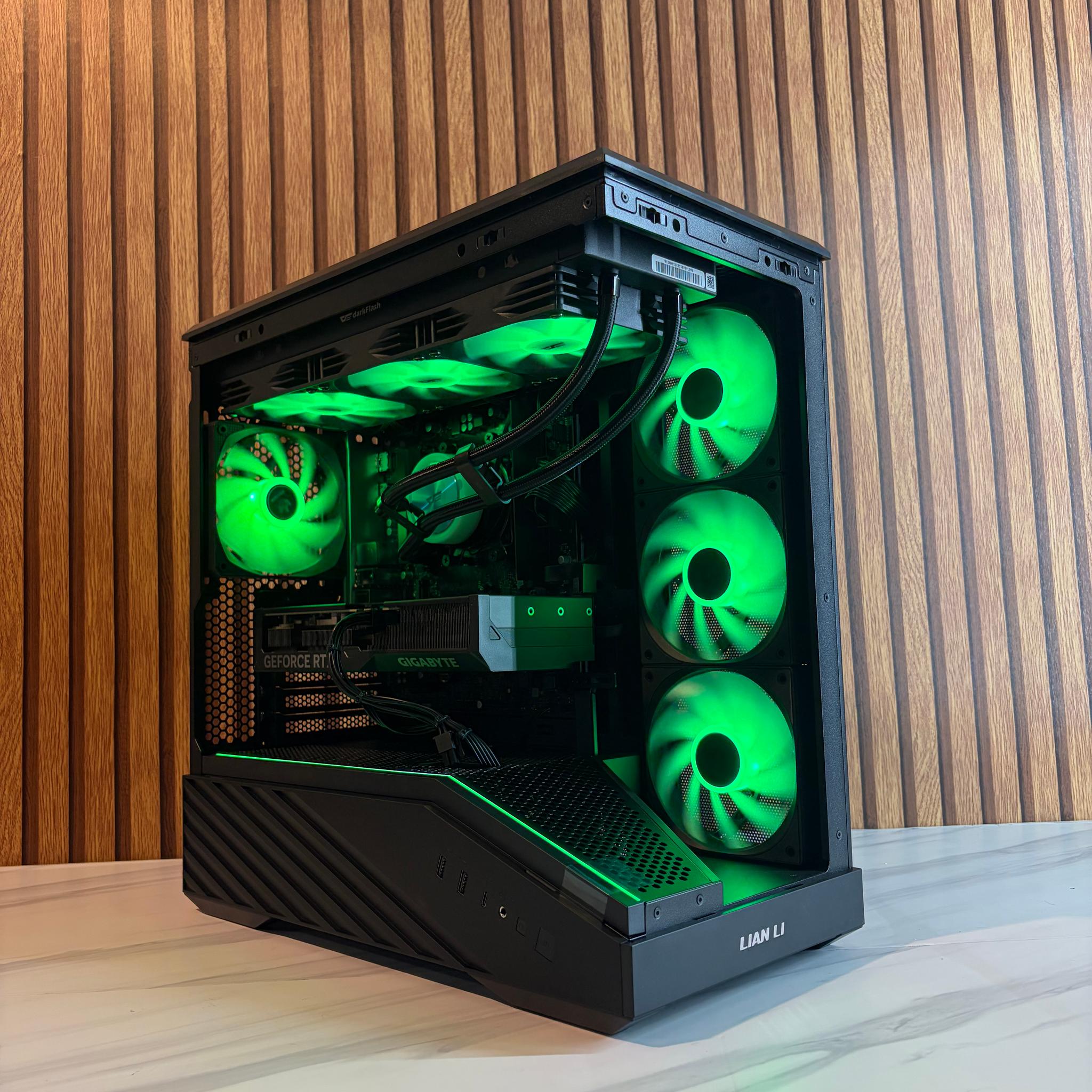 RTX 4070 | RYZEN 5 7600 | 16GB DDR5 | 1TB SSD | 360MM AIO