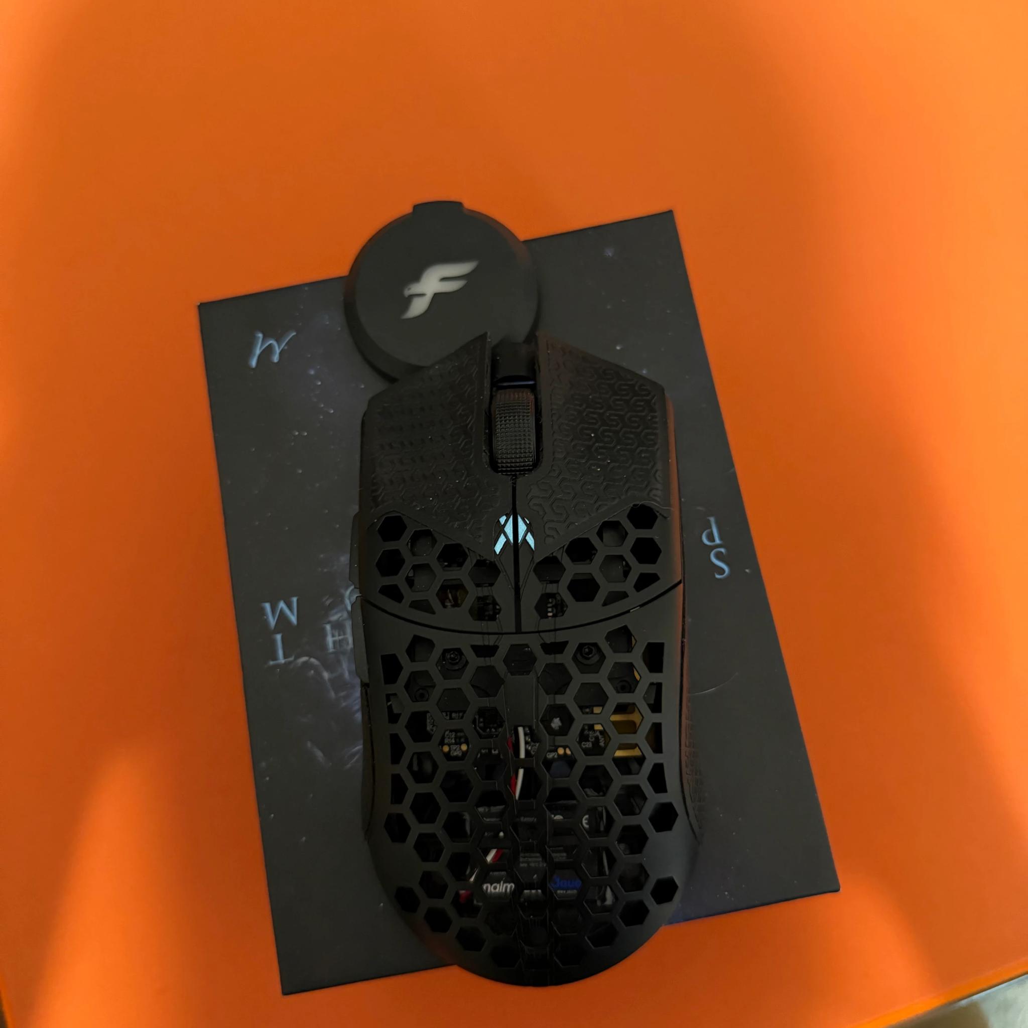 Finalmouse UltralightX Phantom (Medium)