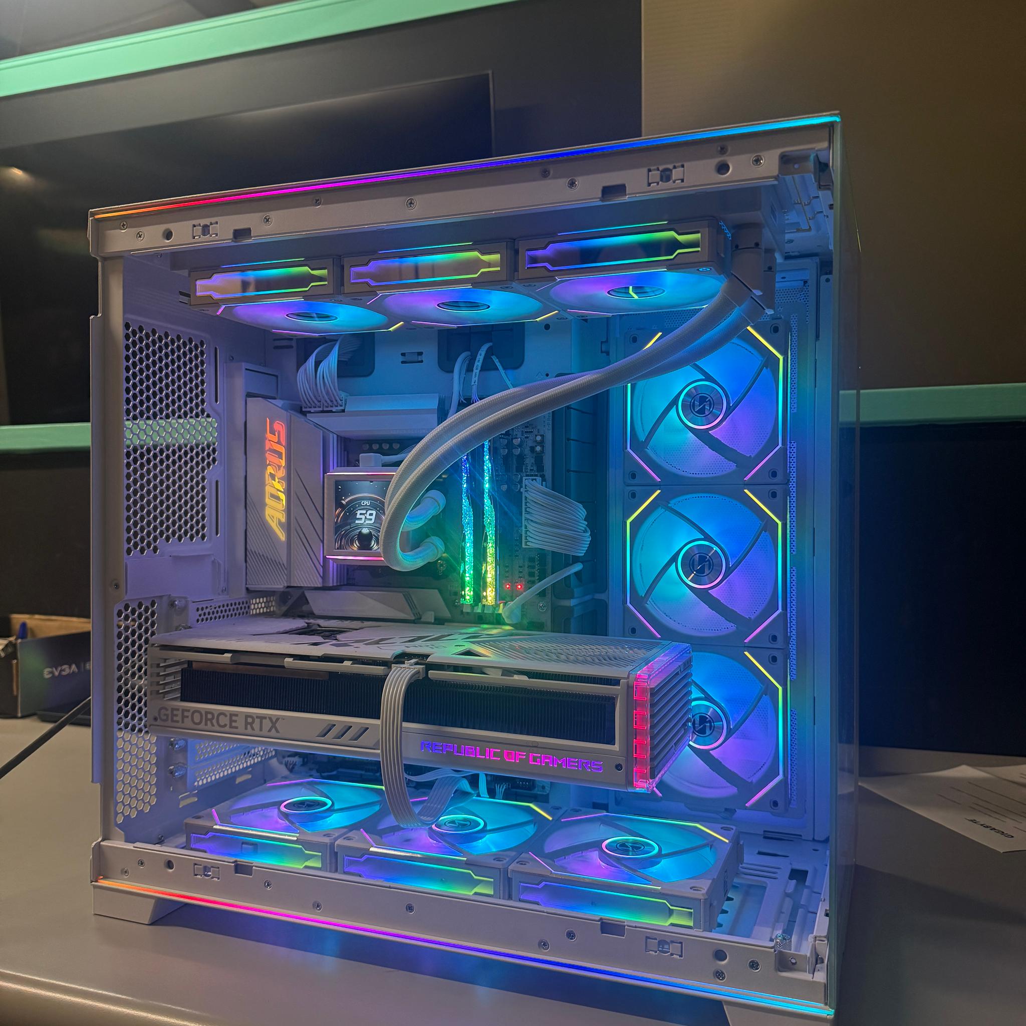 White RTX 4090 Gaming PC | Ryzen 9 7950X3D | 32GB DDR5 | 2TB SSD