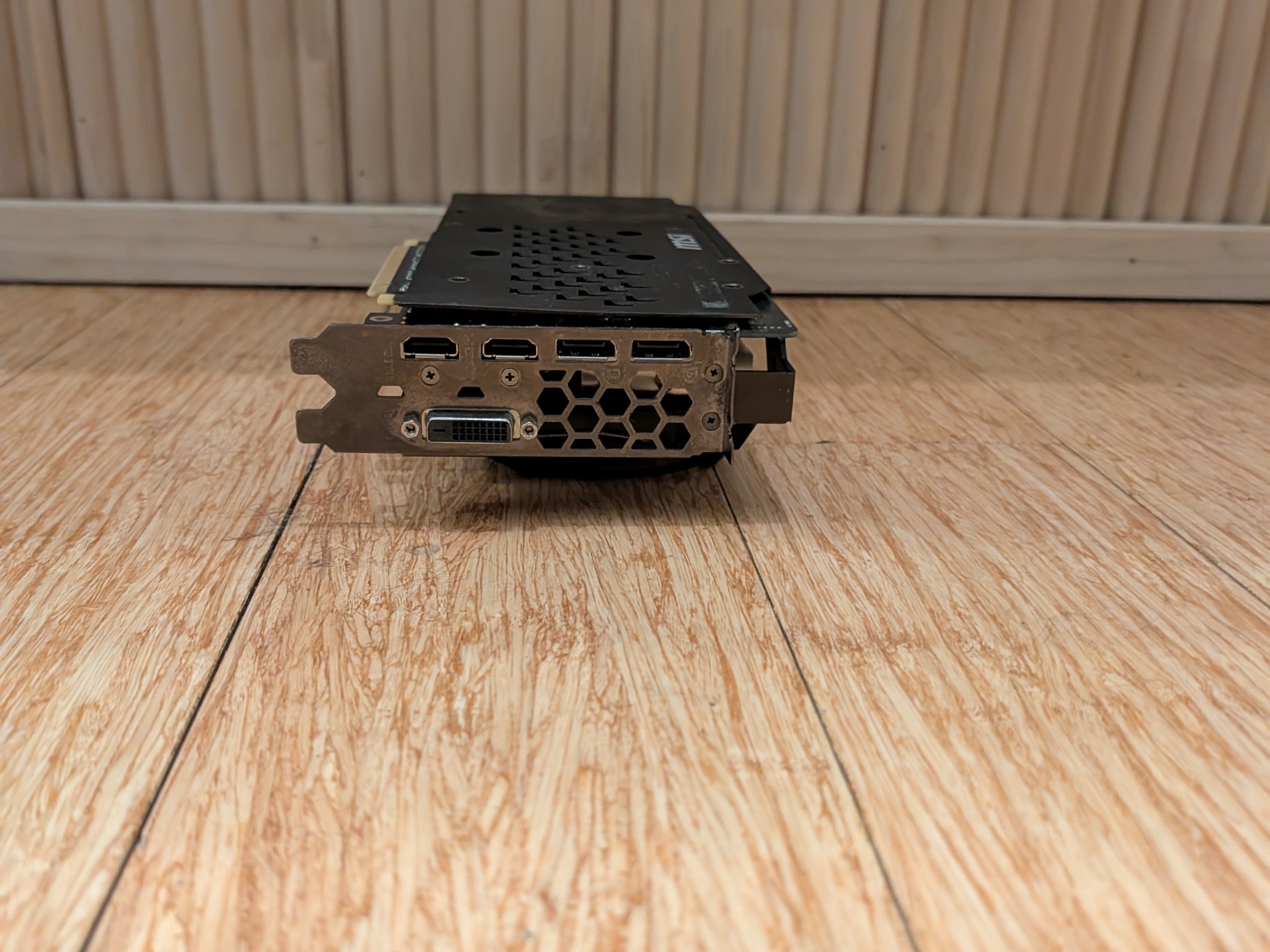 MSI Radeon RX 570 ARMOR 8G Aftermarket Cooler