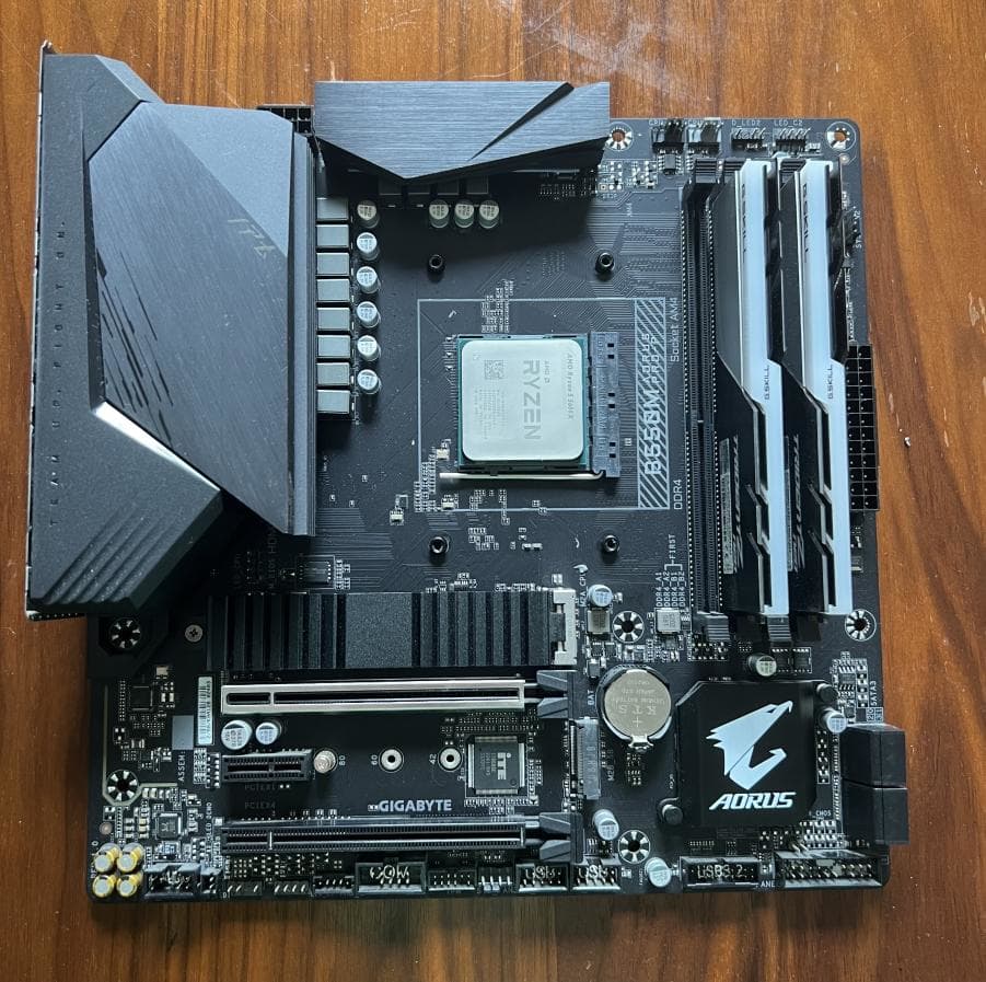 AMD 5600x / 16GB RAM / B550M Pro P