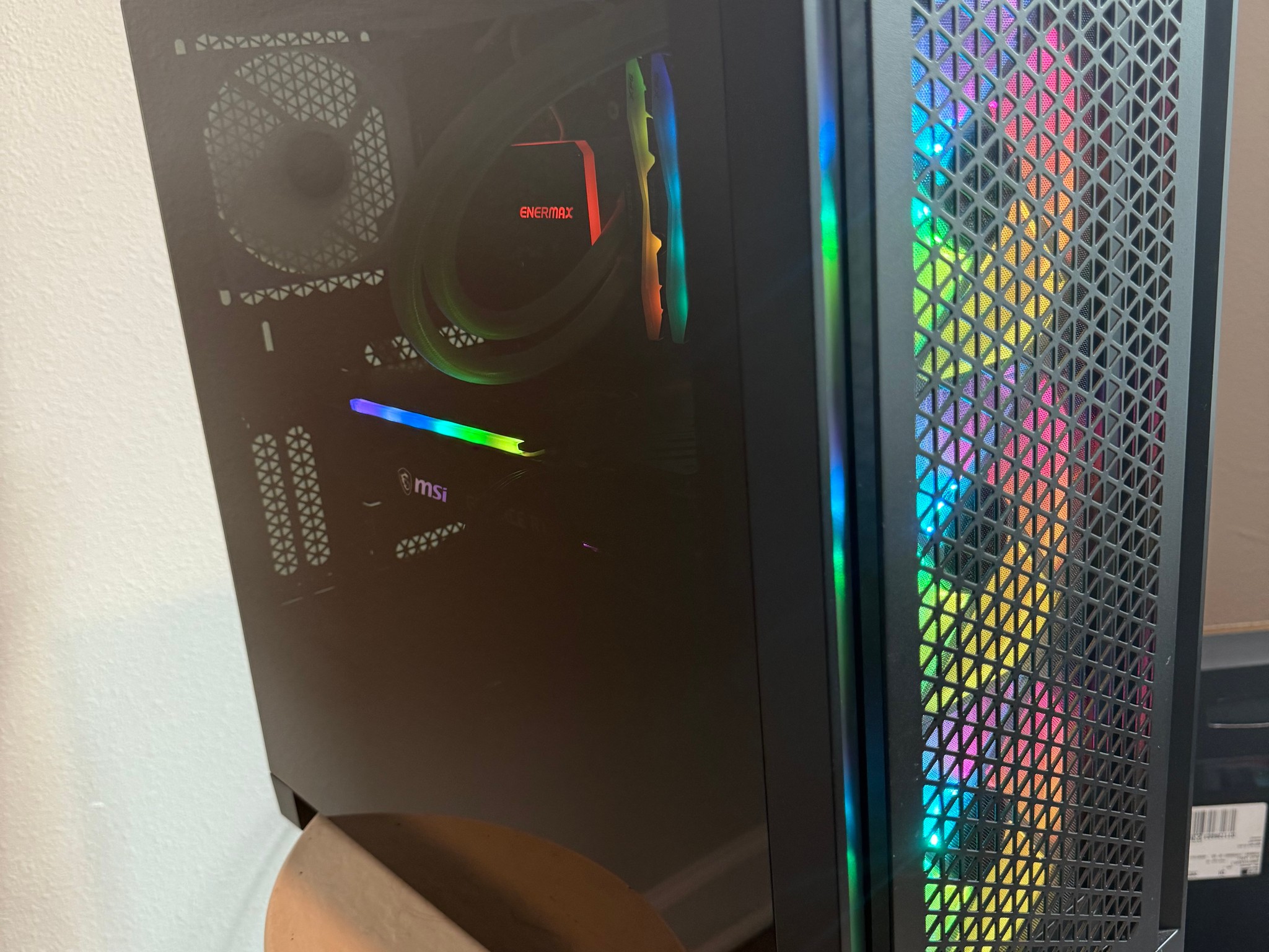 Corsair 4000D - Ryzen 7 5700X 8-Core, RTX 3070, 48GB DDR4, 1TB M.2 NVMe