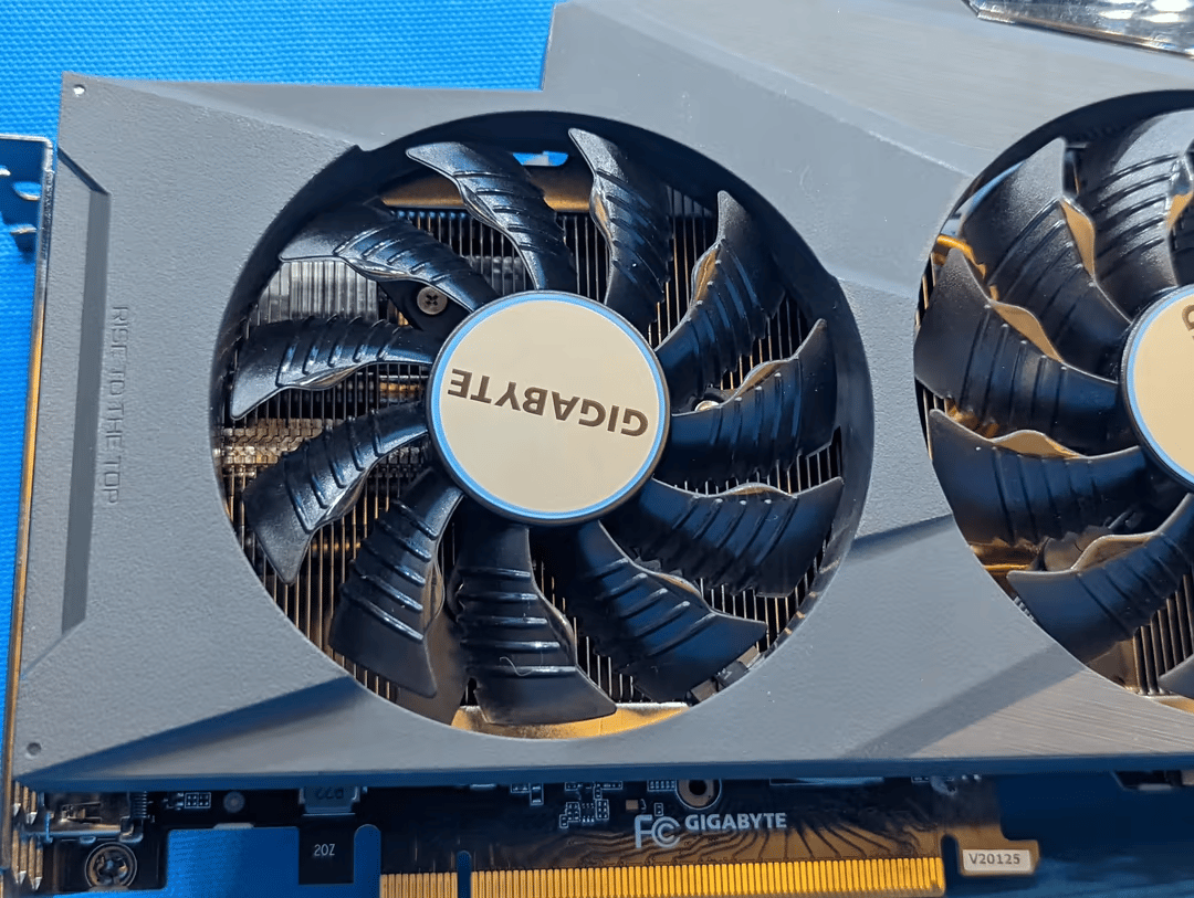 RTX 3080 10GB Gigabyte Eagle OC - GV-N3080EAGLE-10GD - GPU Video Graphics Card NVIDIA 