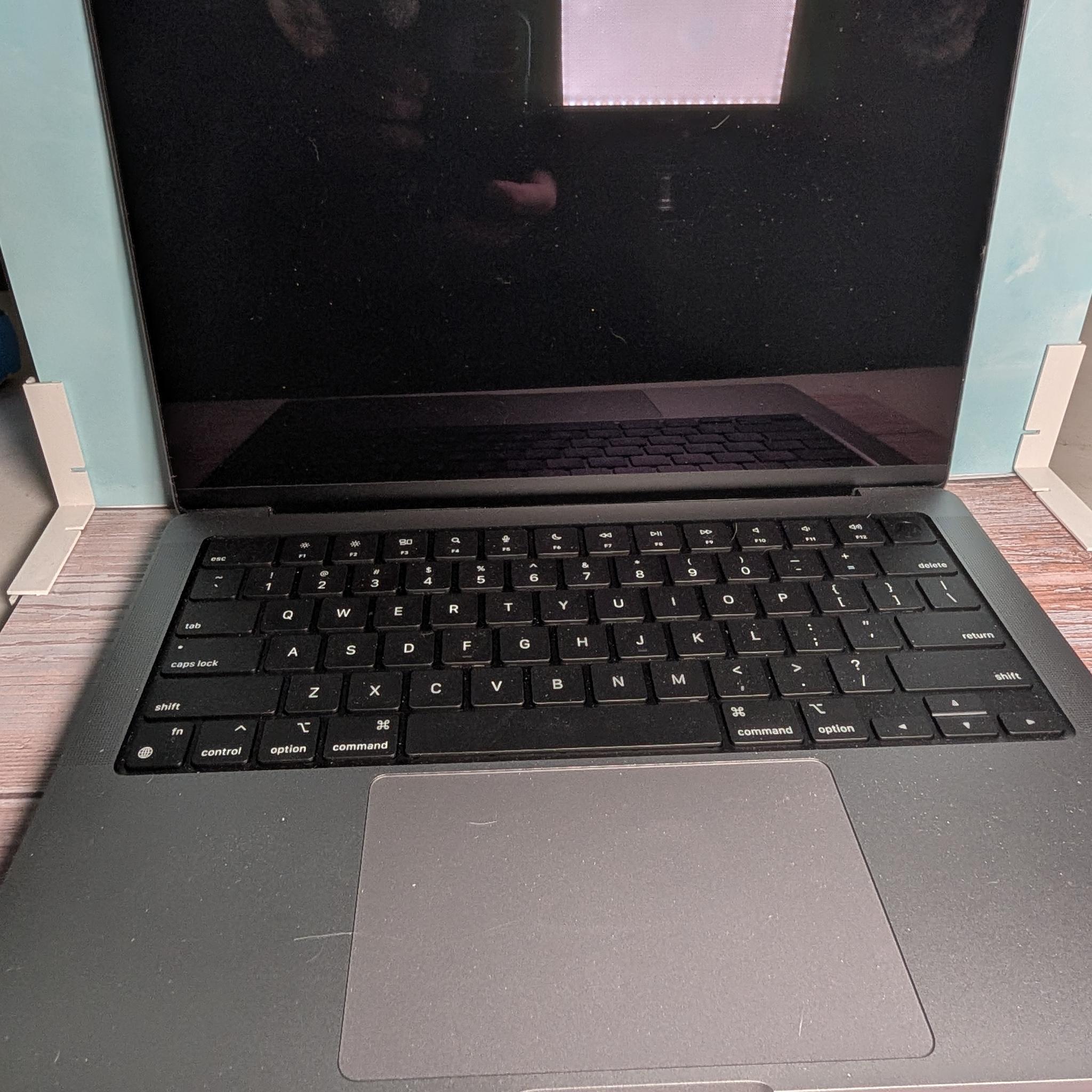 Apple MacBook Pro 14-inch (M2 Pro, 16GB RAM, 512GB SSD) - Space Gray