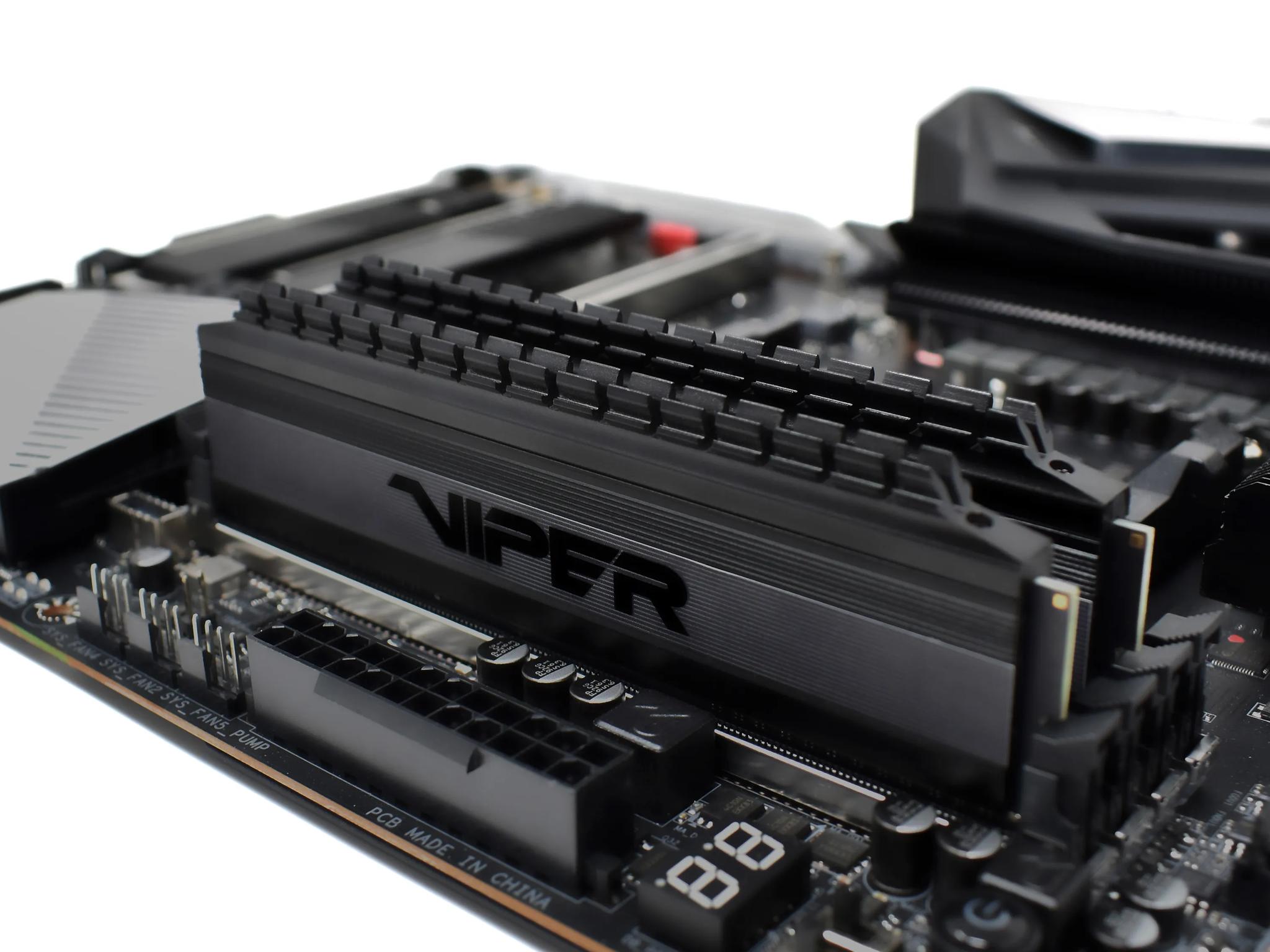 Patriot Viper 4 Blackout Memory Modules PVB48G320C6K 8GB Total  PC4-25600 (3200 MHz)