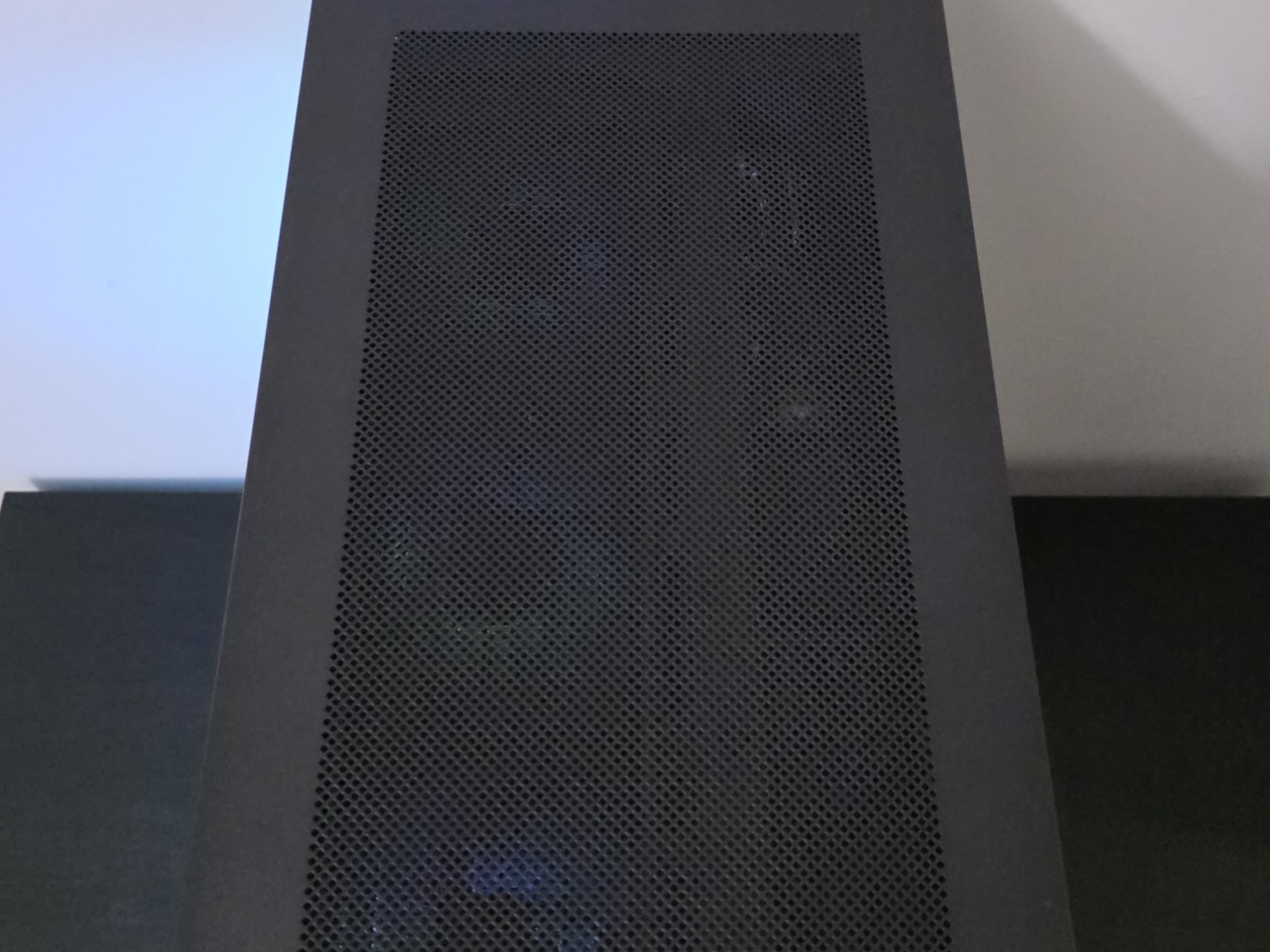 Midnight Hydra | RX 9070XT | Ryzen 5 7600X3D | 32 GB | 2TB SSD | 850W Gold PSU