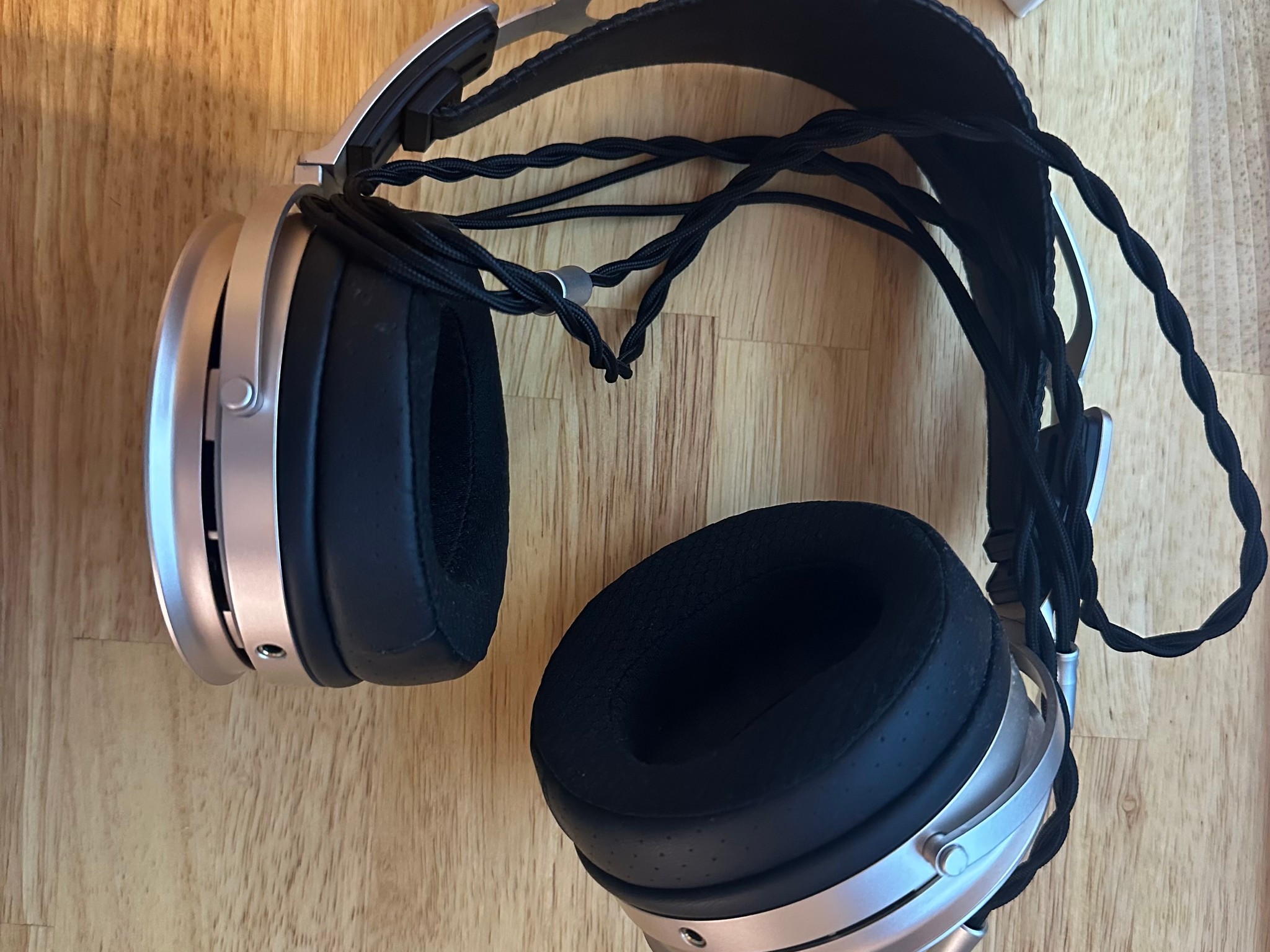 Aune AR5000 Full-Size Open-Back Headphones  (BRAND NEW NEVER WORN)