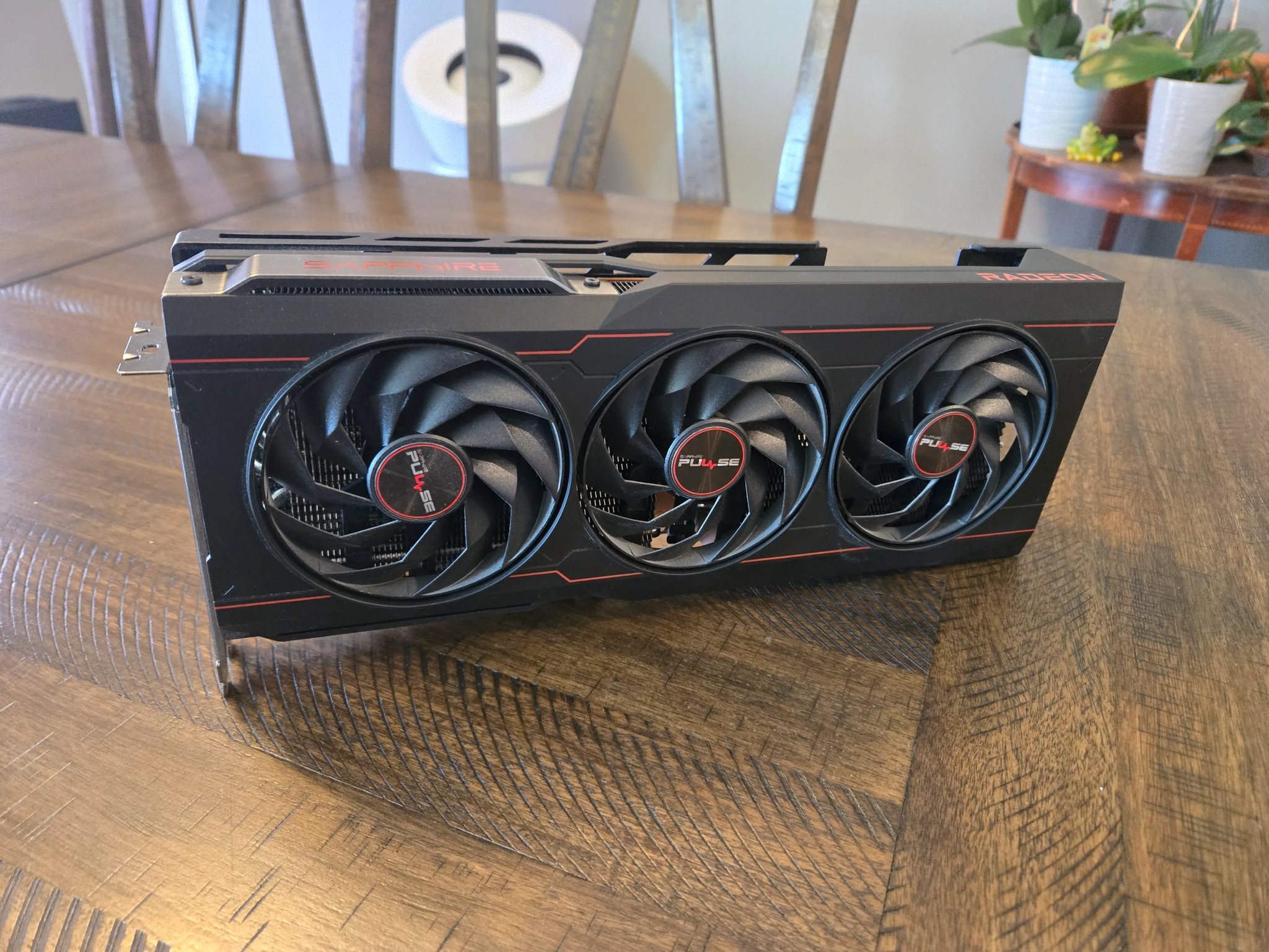 SAPPHIRE PULSE Radeon RX 7900 XTX 24GB GDDR6 PCI Express 4.0 x16 ATX Video Card (Used)