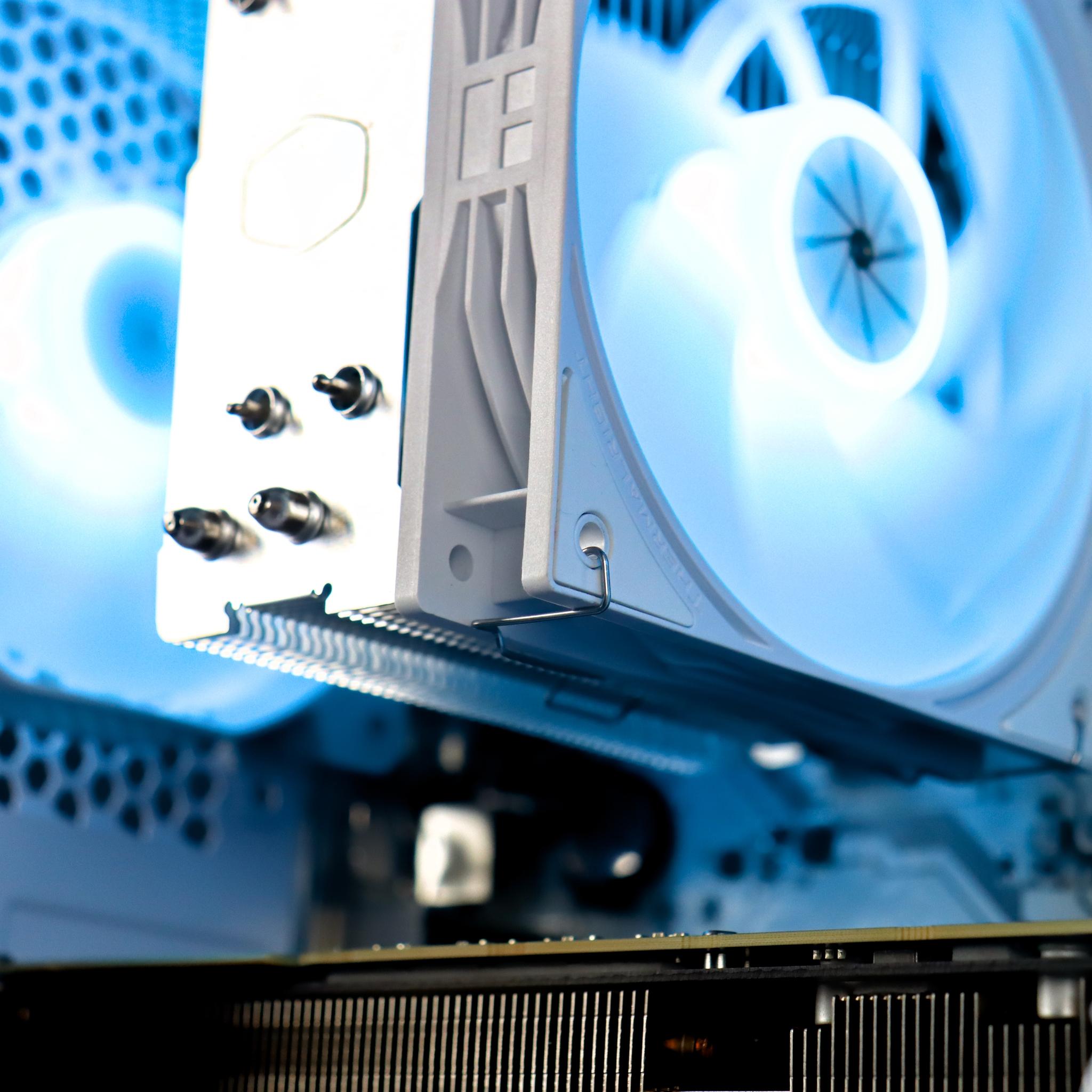 🧊❄️🧊 White Gaming PC – RTX 2070 Super , Ryzen 5 3600, 16GB RAM, 500GB SSD - WiFi, BlueTooth 🧊❄️🧊