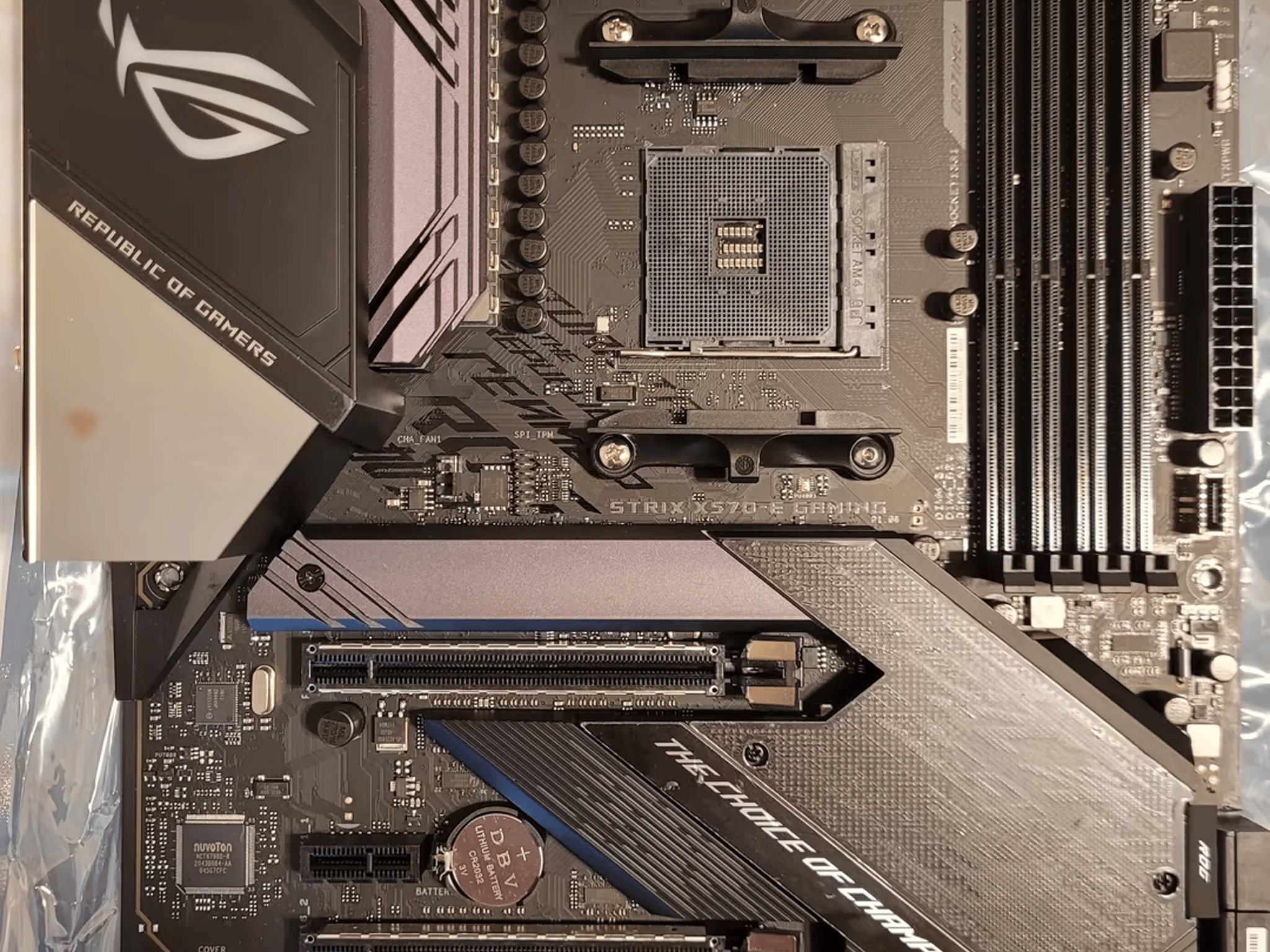 New Open Box! ASUS ROG Strix X570-E Gaming