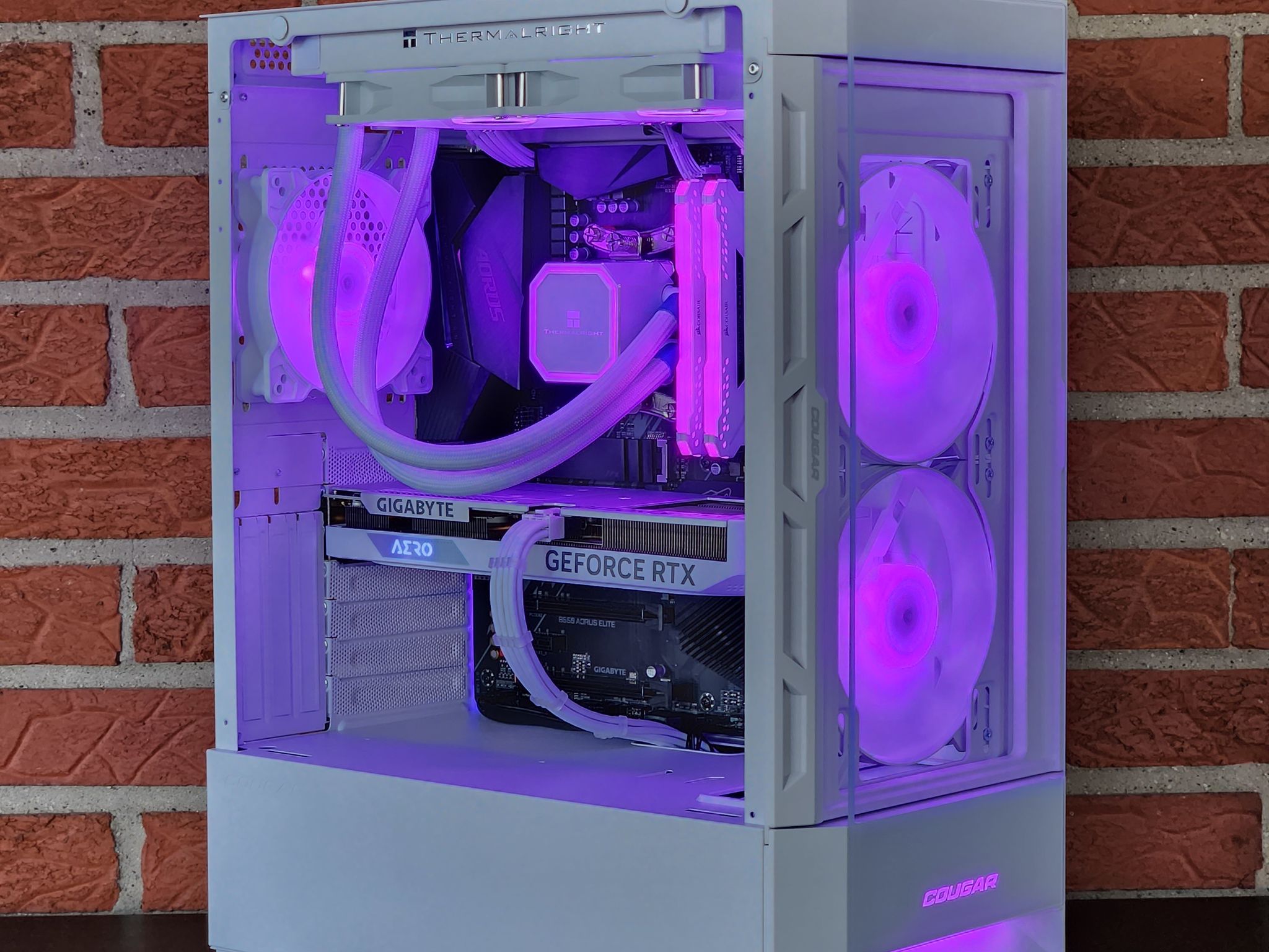 RTX 4060 // RYZEN 5 5500 // 240mm AIO // 16GB RAM // 1TB SSD