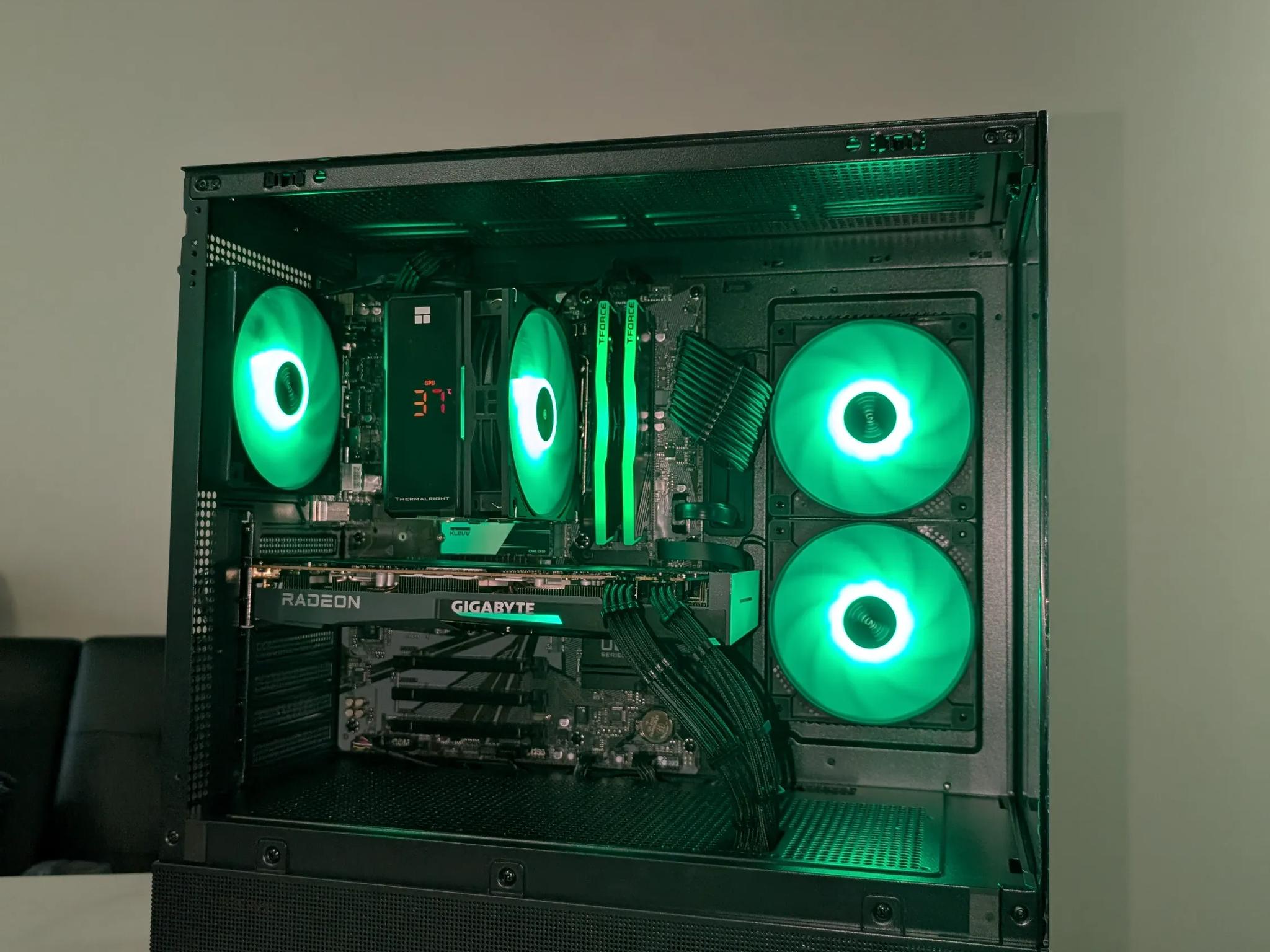 i5 12400f/RX 6700 XT (12gb)