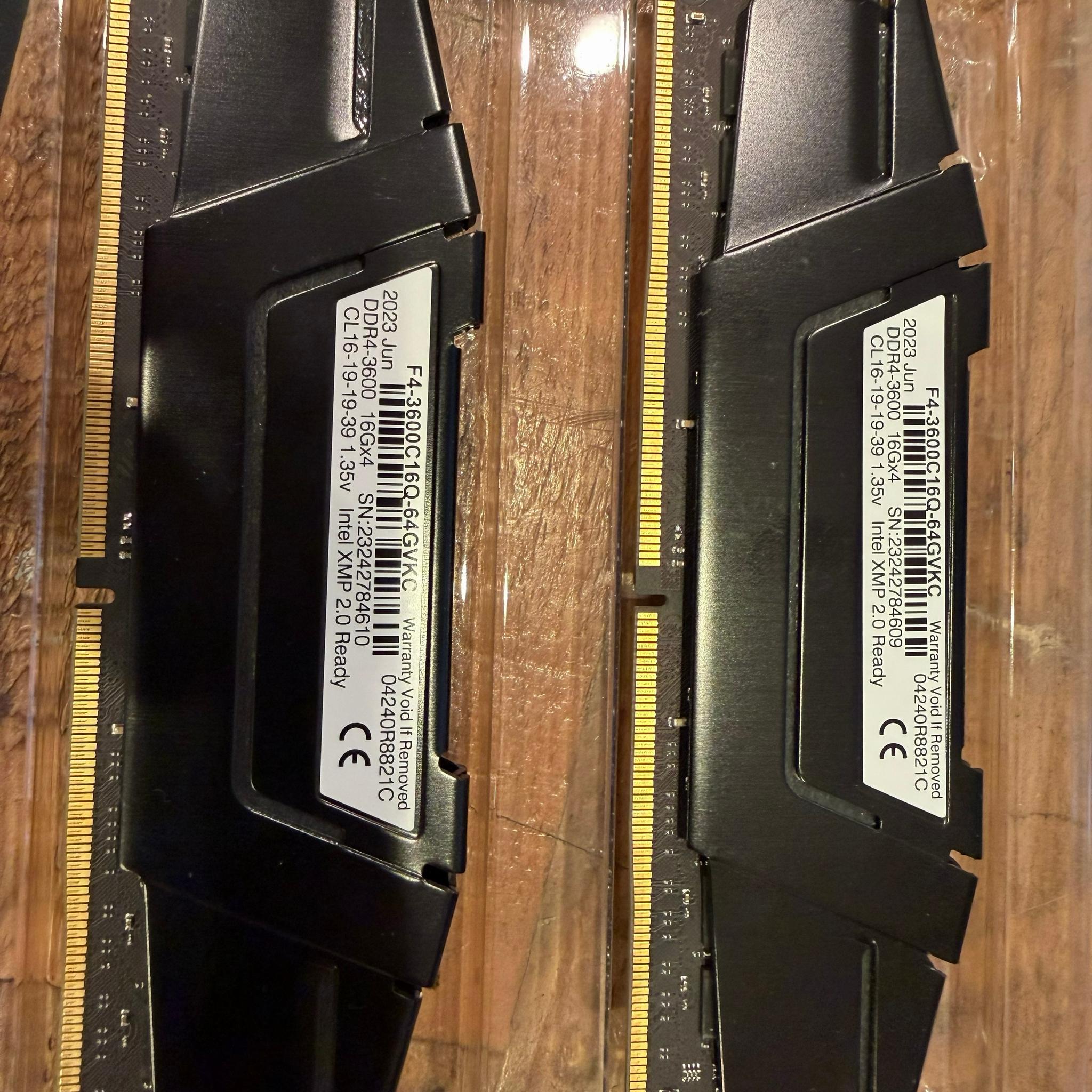 G.Skill Ripjaws V DDR4-3600 16GB x 4 CL 16-19-19-39 1.35V