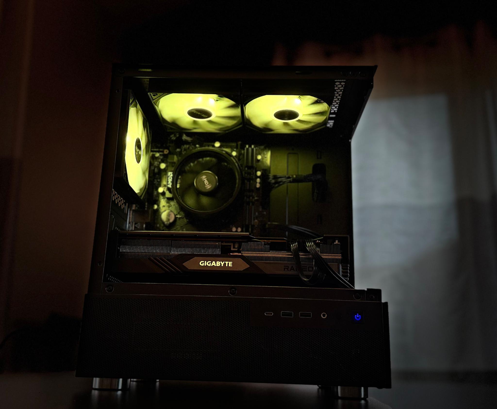 1440p BEAST|RX 7700XT|Ryzen 5| Windows 11 PRO| 1TB SSD