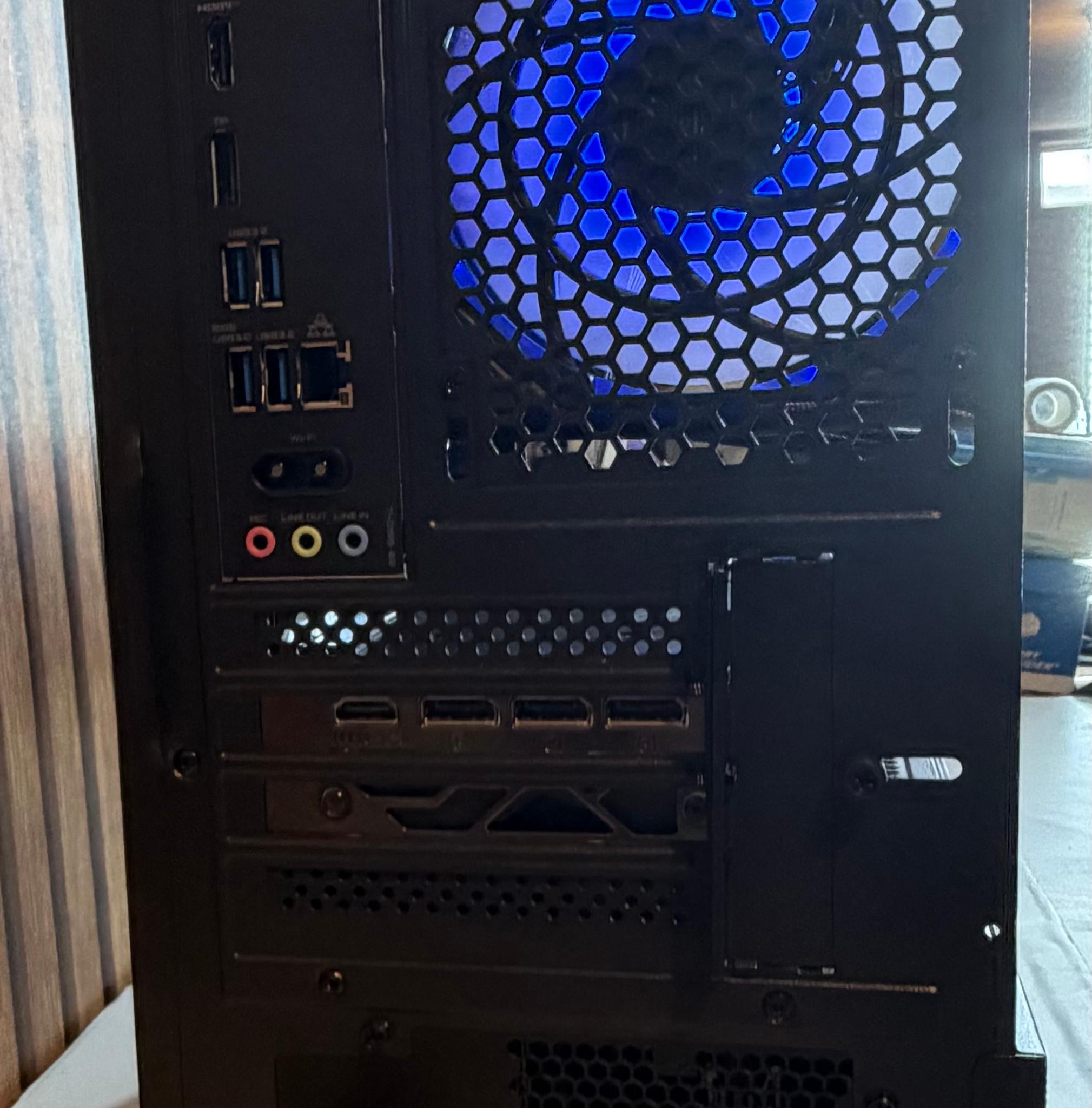 RTX 5060 | RYZEN 5 5500 | 16GB DDR4 | 500GB SSD | 240MM AIO