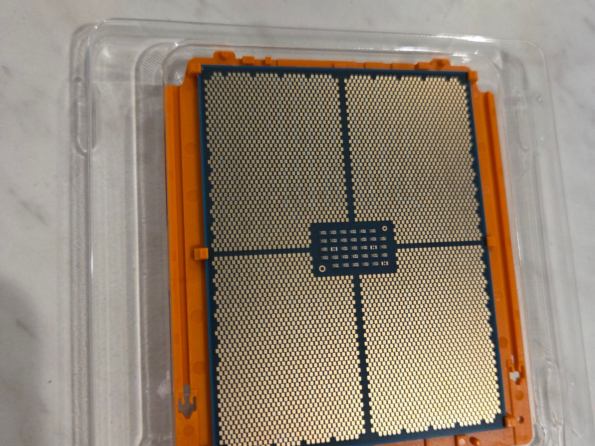 AMD Threadripper 7960X (24C/48T) + Gigabyte TRX50 AI TOP - CPU/Mobo Combo
