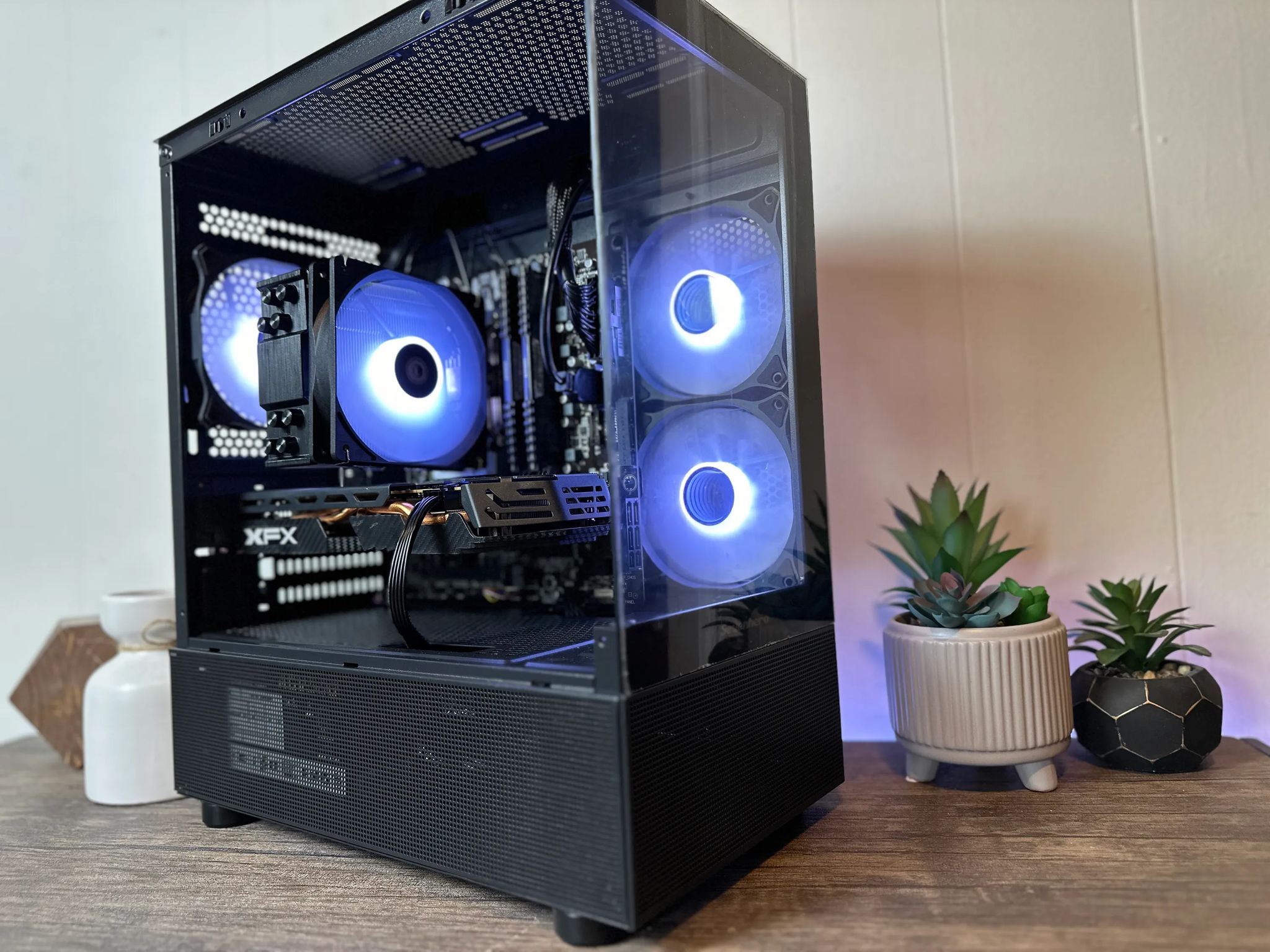 Budget/Entry Gaming PC! i5 7600, RX580 8GB, 16gb DDR4, 512GB NVME M.2 SSD! ARGB Fans!