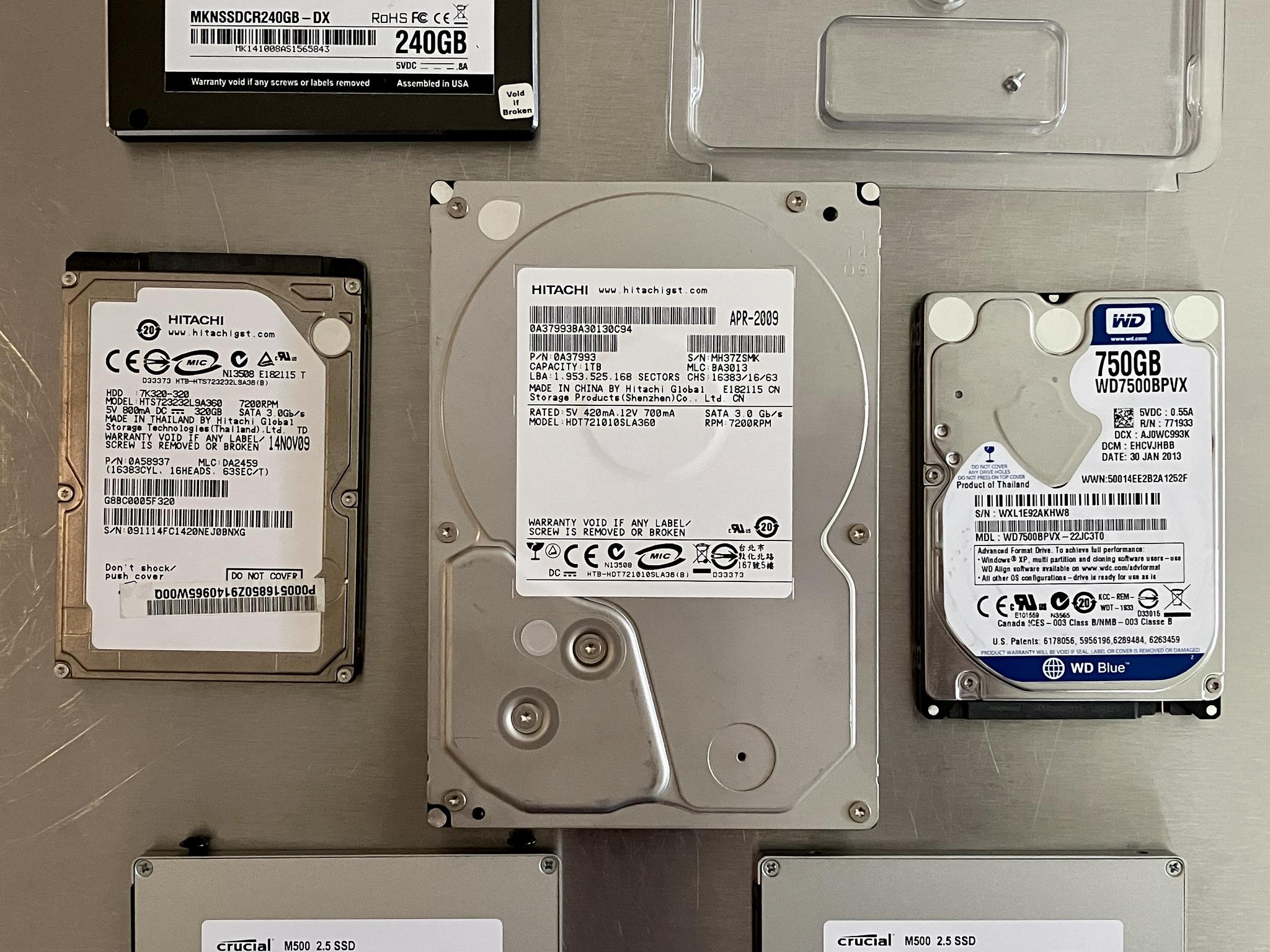 Lot of Storage Drives (NVME, SSD, HHD) 4 TB