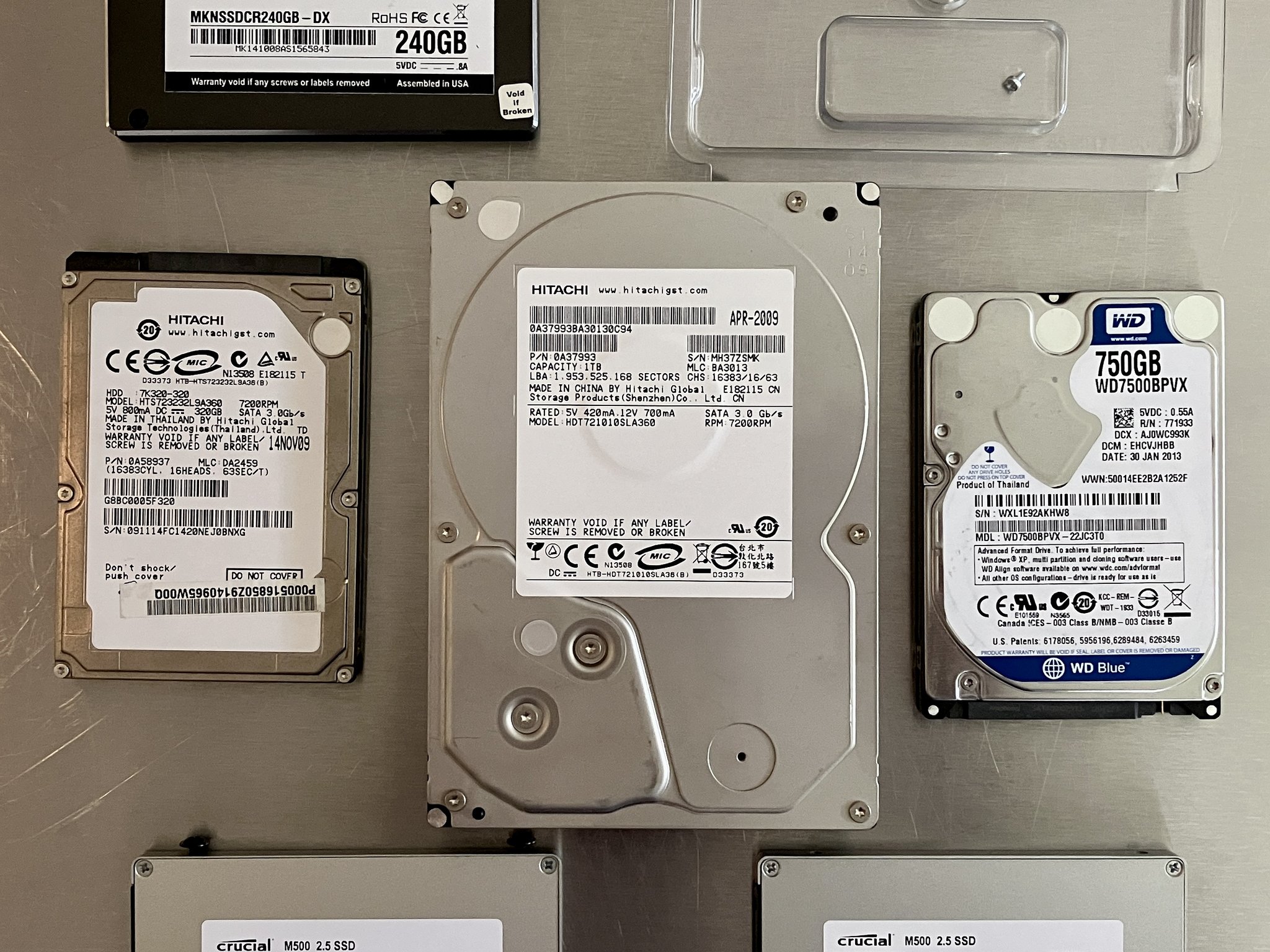 Lot of Storage Drives (NVME, SSD, HHD) 4 TB