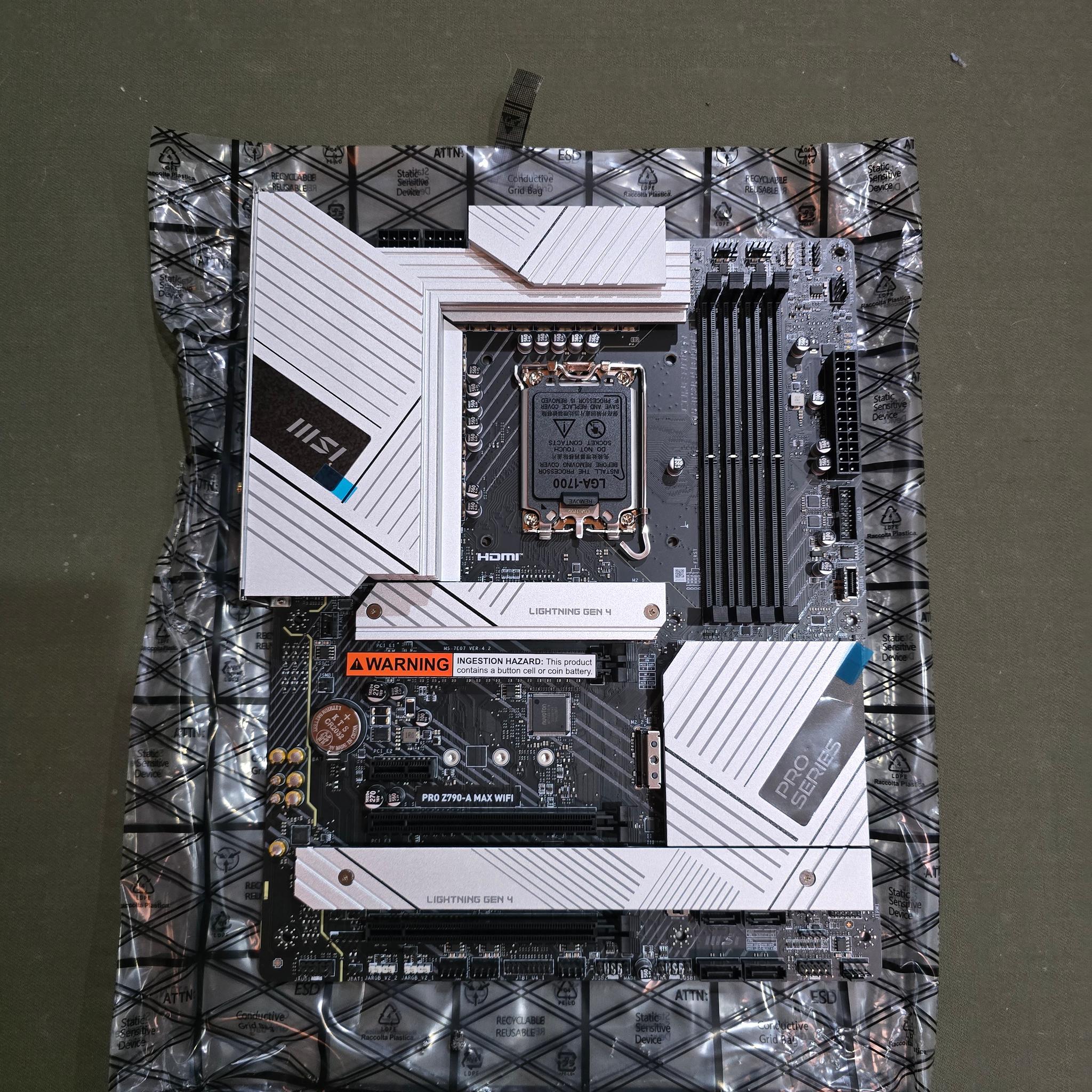 MSI Z790-A MAX WiFi Intel I7 12700KF Kingston Fury 32GB DDR5 WD SN850X 2TB SSD w/ Heatsink New
