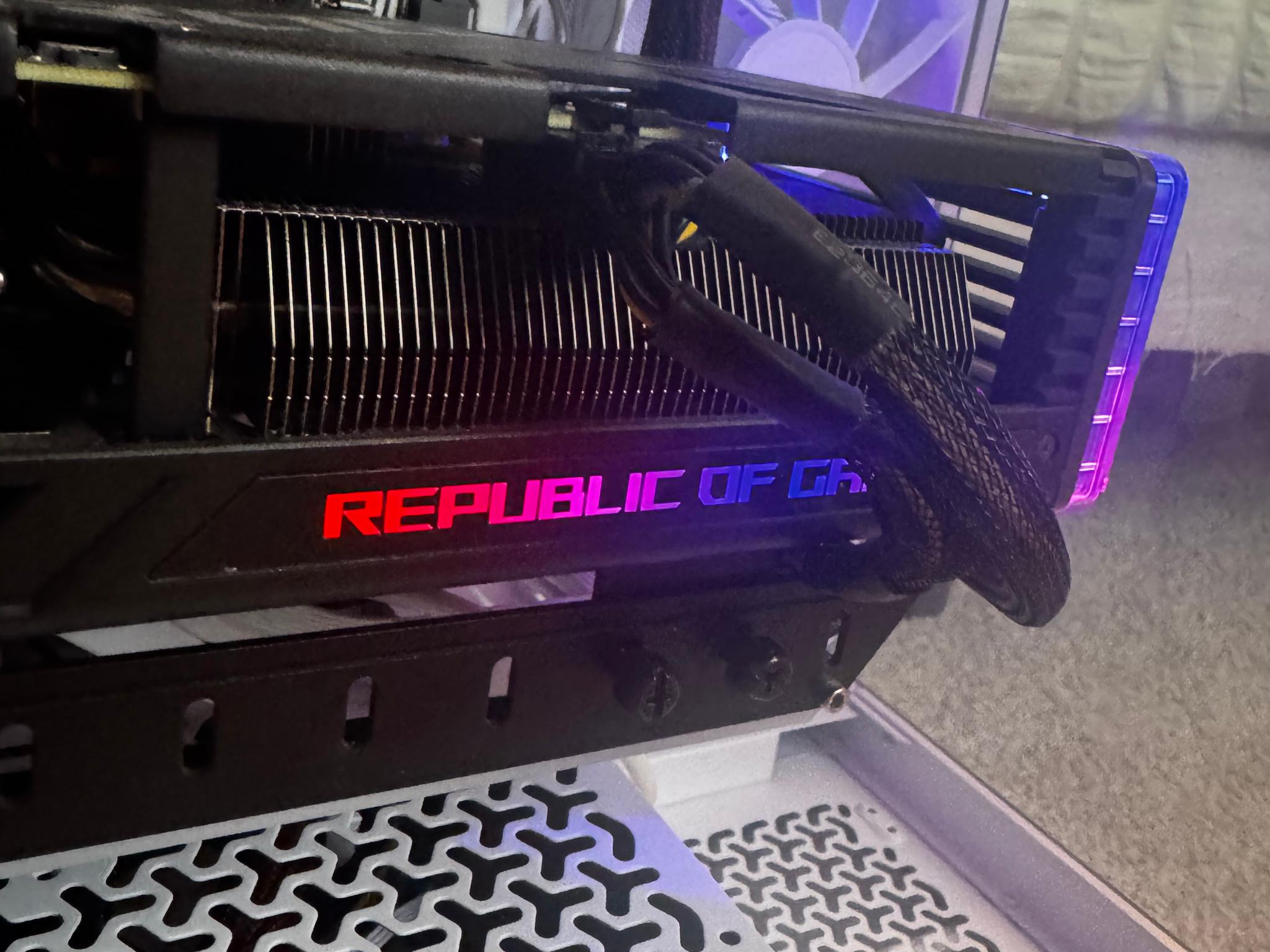 Asus ROG STRIX GeForce RTX 4060 OC Edition