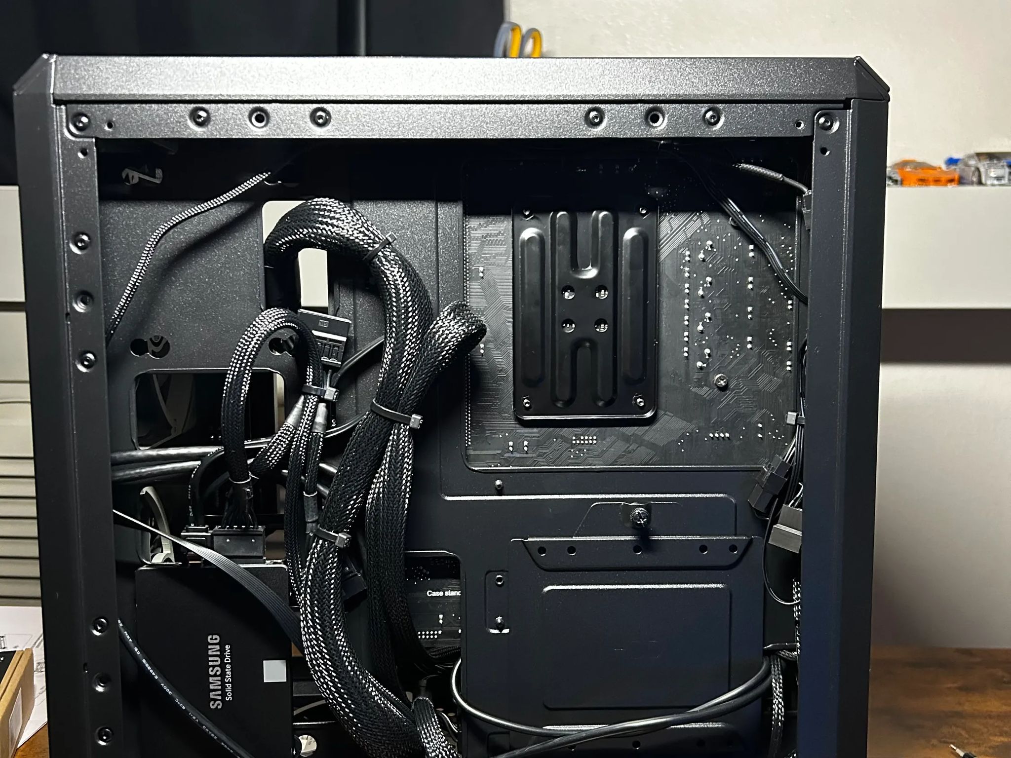 Budget Ryzen 5 3600/1660 Super Build!