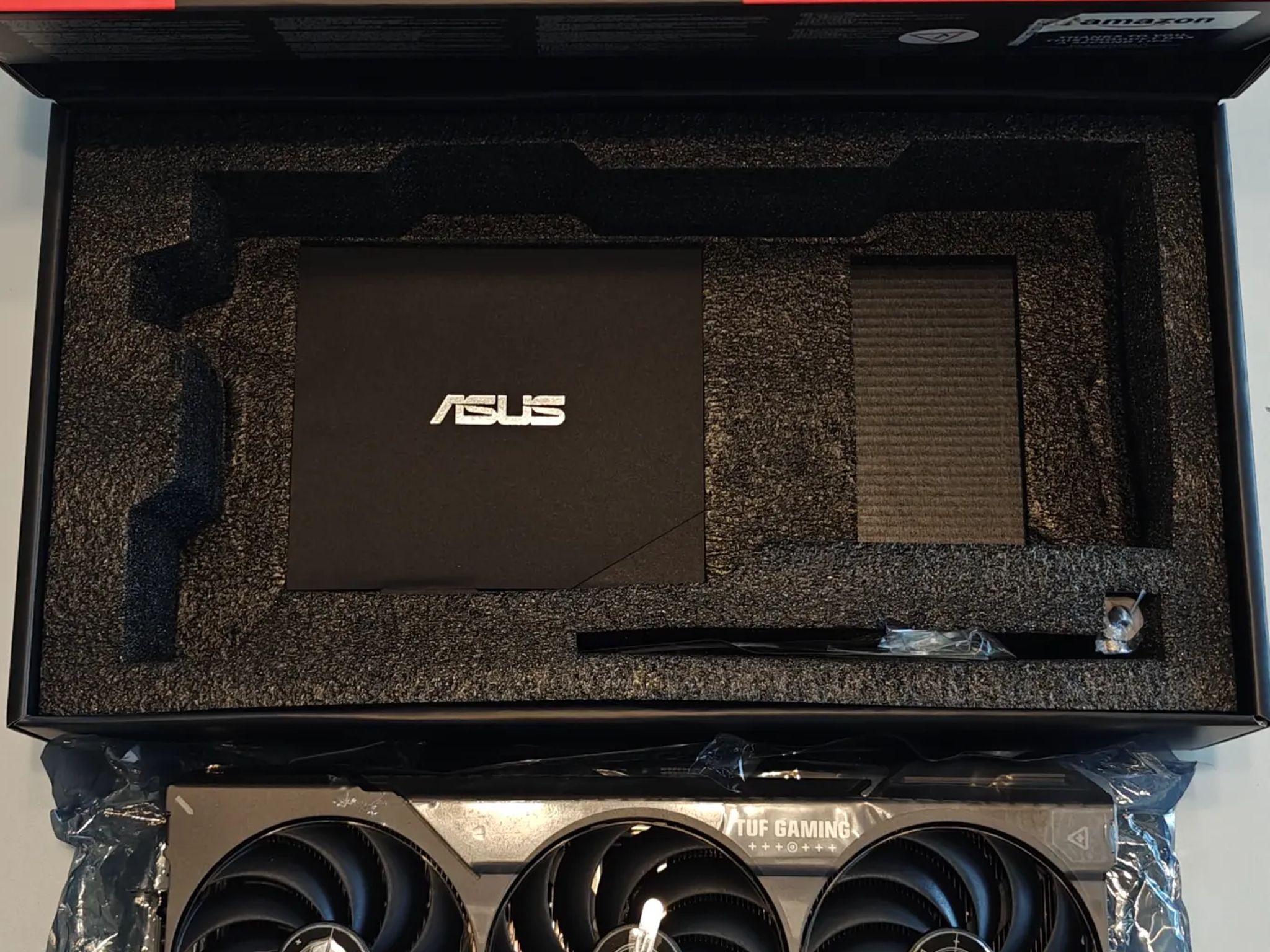 ASUS TUF Gaming RX 7800 XT OC Edition 16GB GDDR6