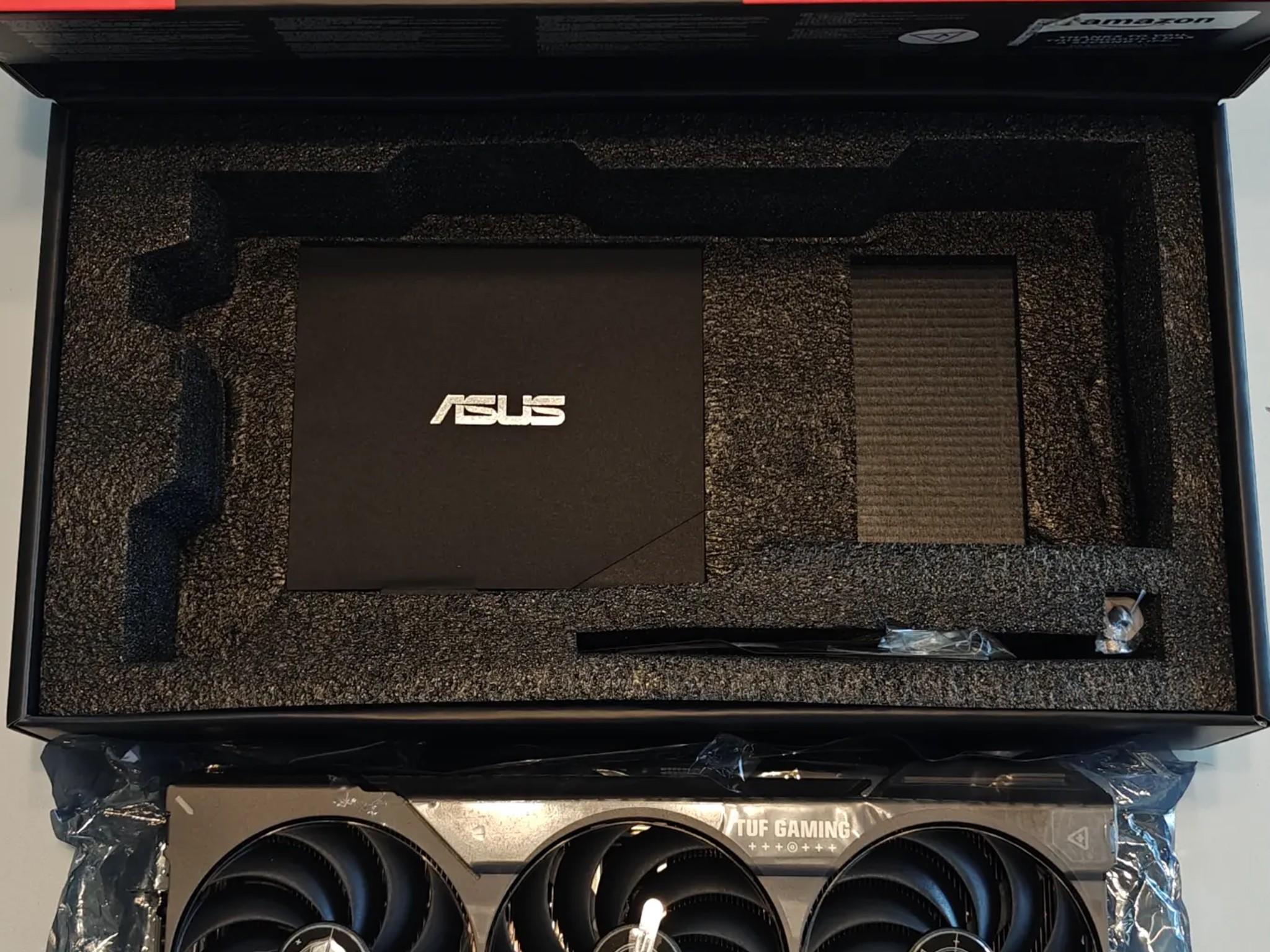 ASUS TUF Gaming RX 7800 XT OC Edition 16GB GDDR6