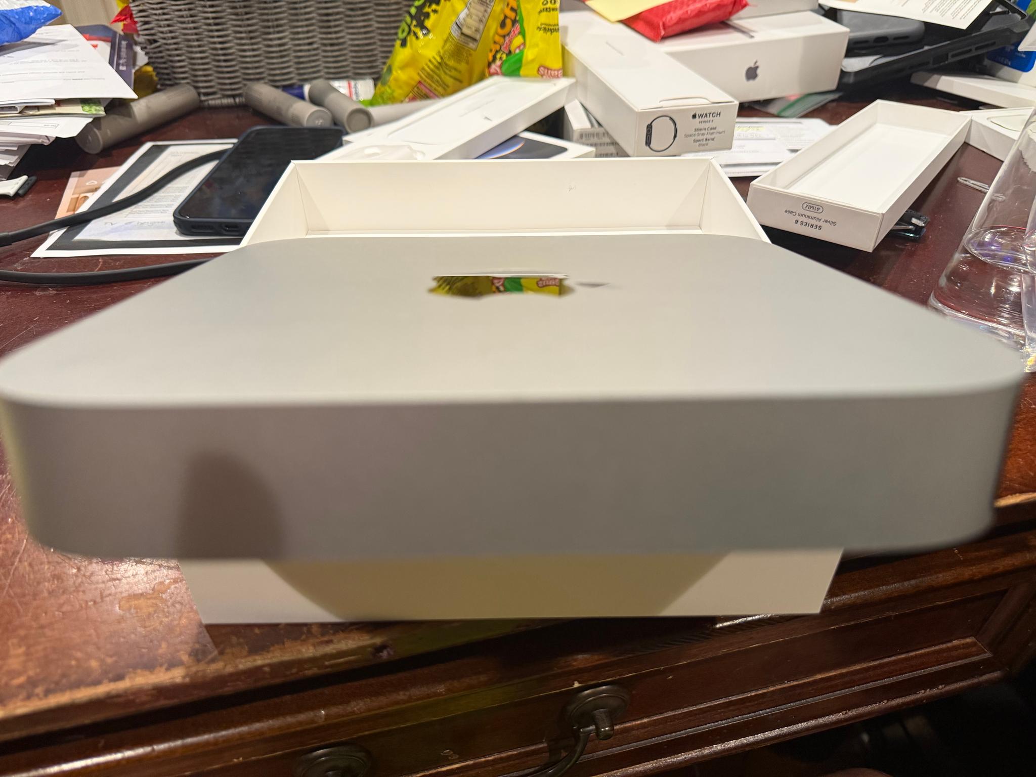 M2 Mac mini - 8GB ram 512gb Storage