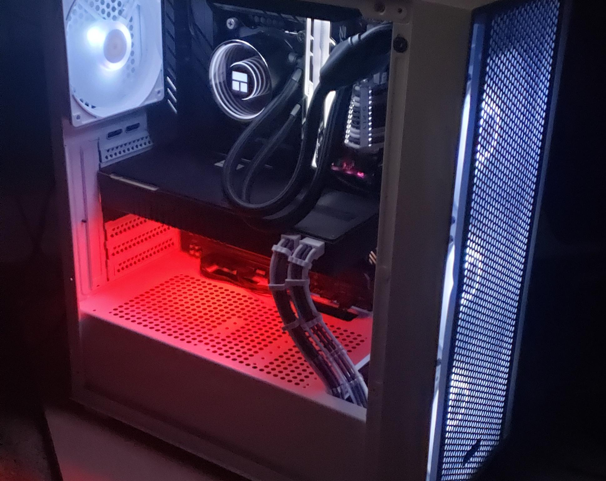 12600k RTX 2080 Windows 11 Pro Mid tier Gaming PC