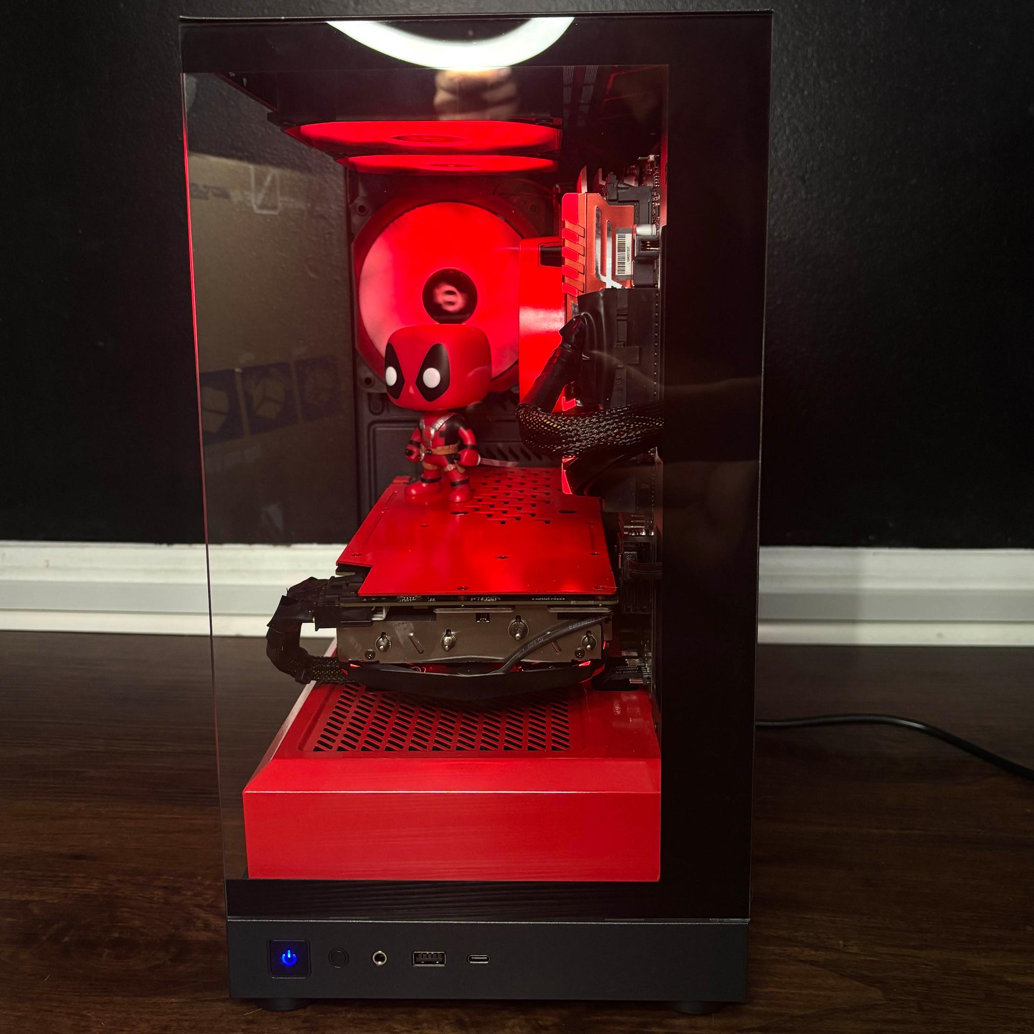 Red Gaming PC (GTX 1080 Ti 11GB + AMD Ryzen 5 3600 + 16GB DDR4 + SSD + HDD)