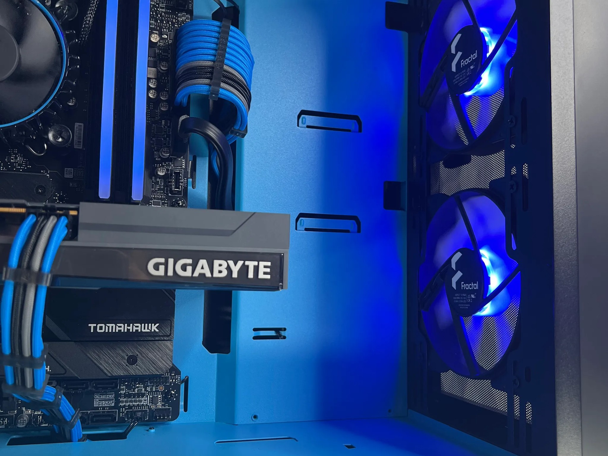 💙🖤 1080p Beast | Intel i3 12100f | RX 6600 8GB | 16GB Ram | 1TB NVME SSD 🖤💙