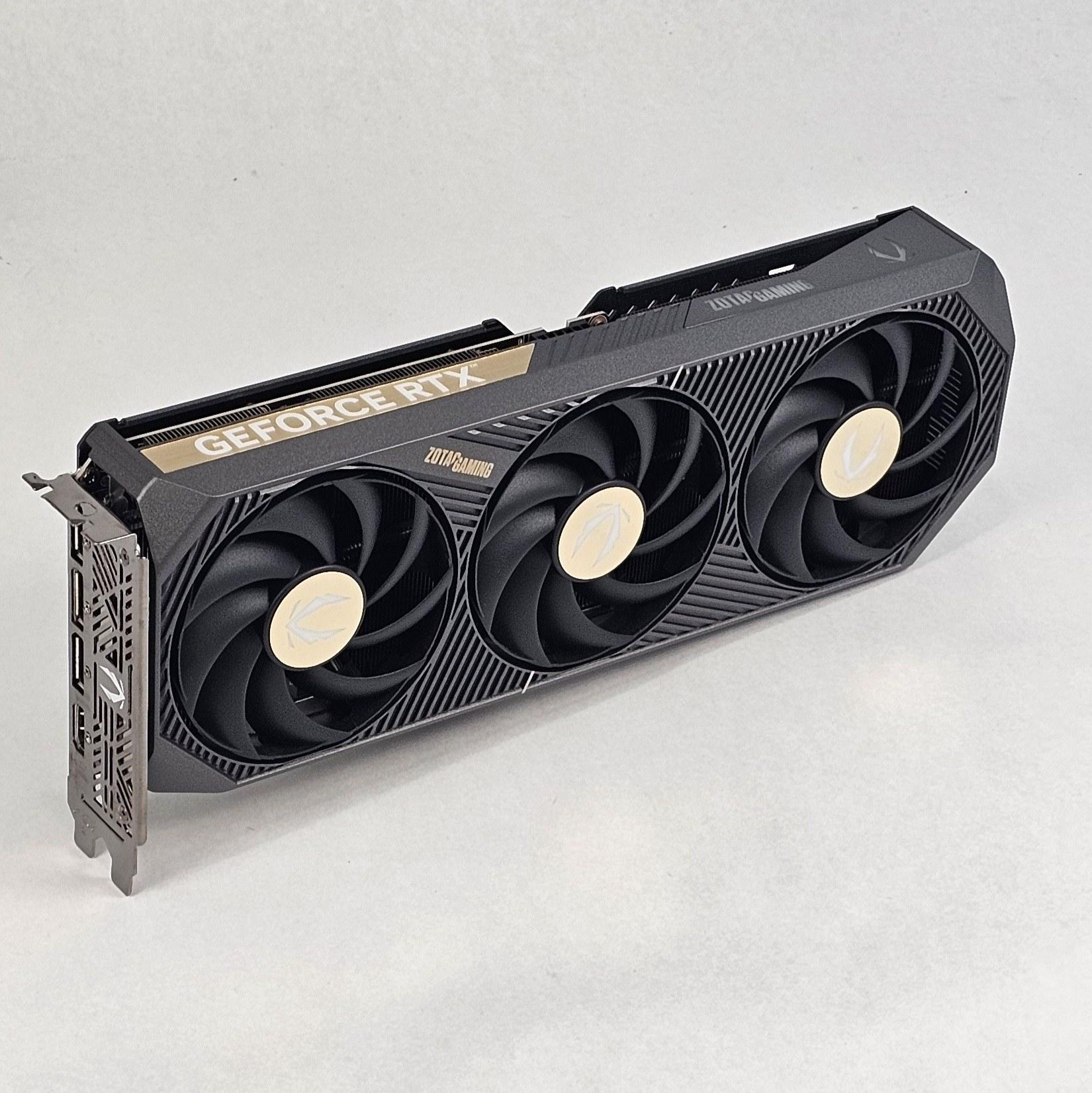RTX 5070 Zotac Gaming Solid OC 12GB