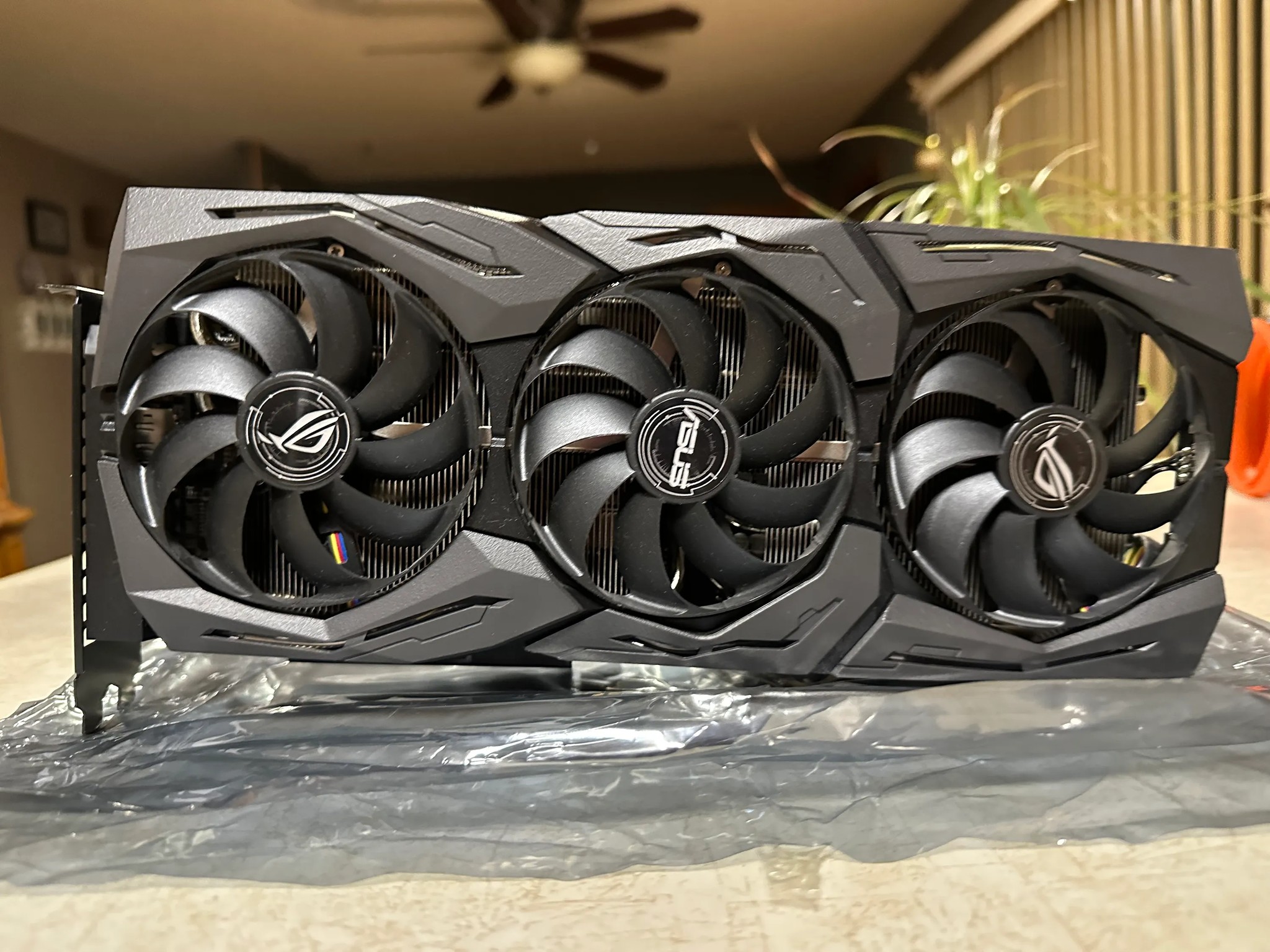 ASUS ROG Strix 5700XT OC