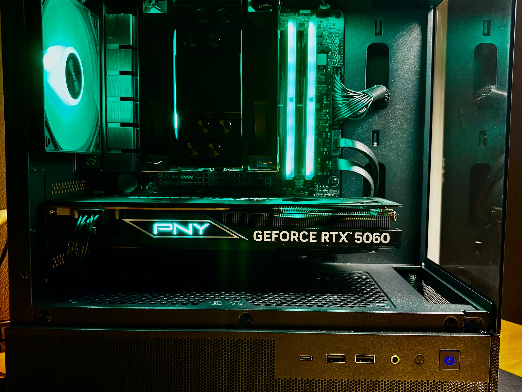 Ryzen 5 7600X | RTX 5060 | 32 GB DDR5 6000MT/S | 1 TB NVME
