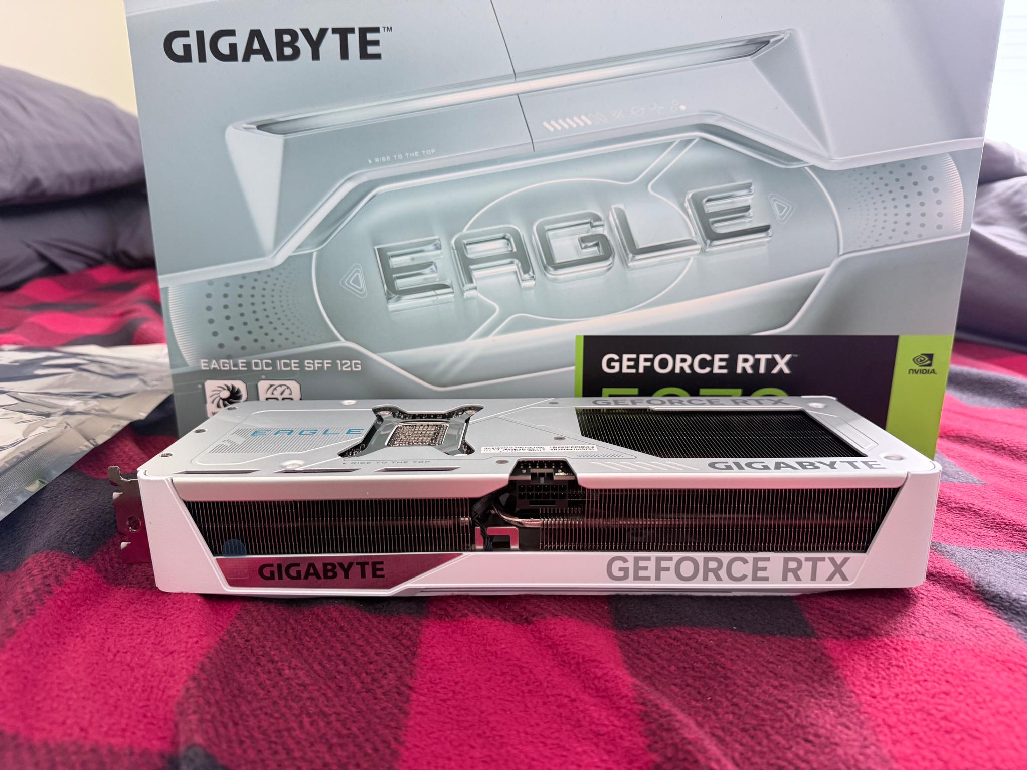 RTX 5070 Gigabyte Eagle Ice SFF OC 12 GB GDDR7