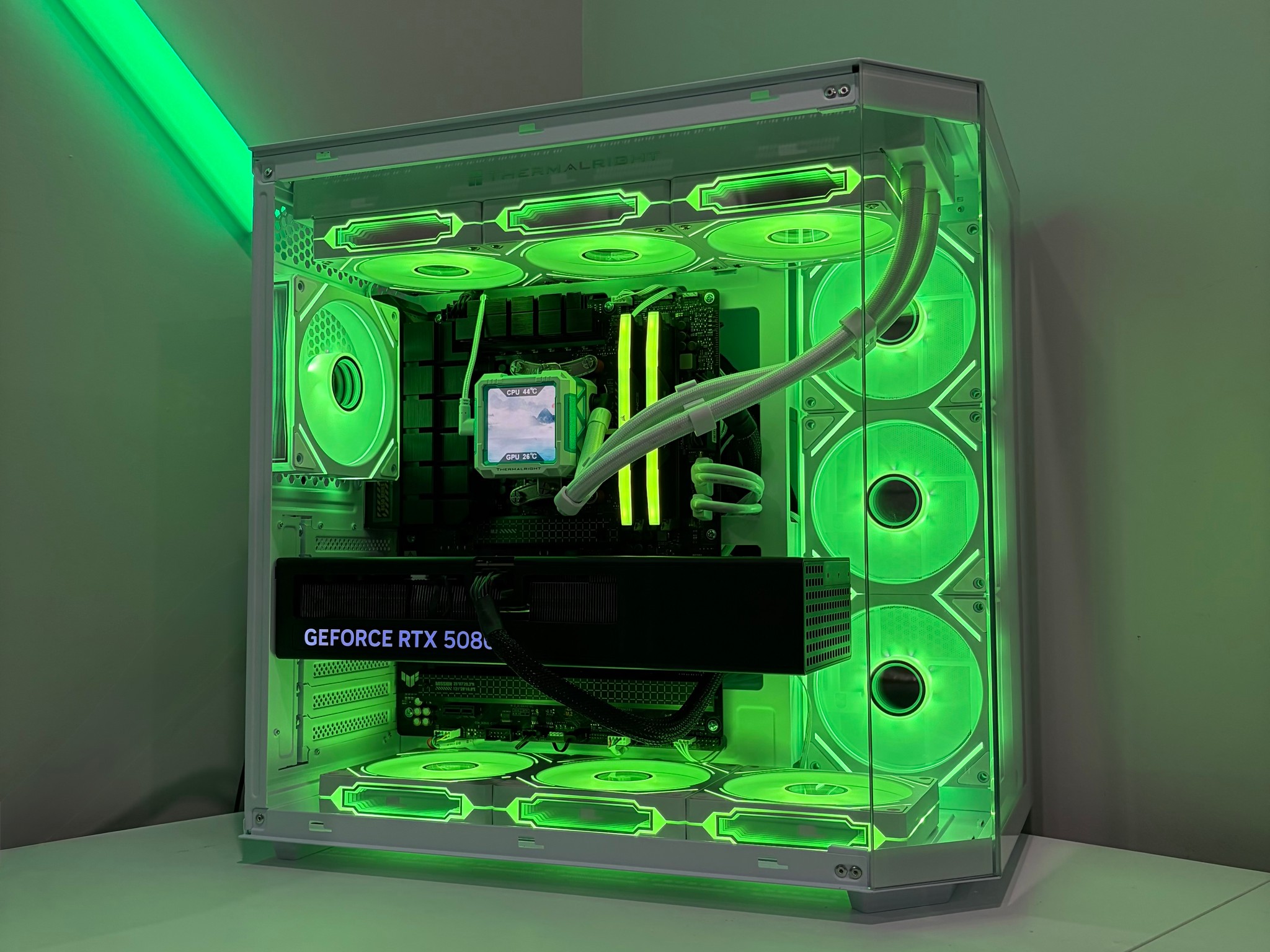 RTX 5080 | Ryzen 7 9850X3D | 32GB DDR5 RAM | 2TB SSD | Gaming PC